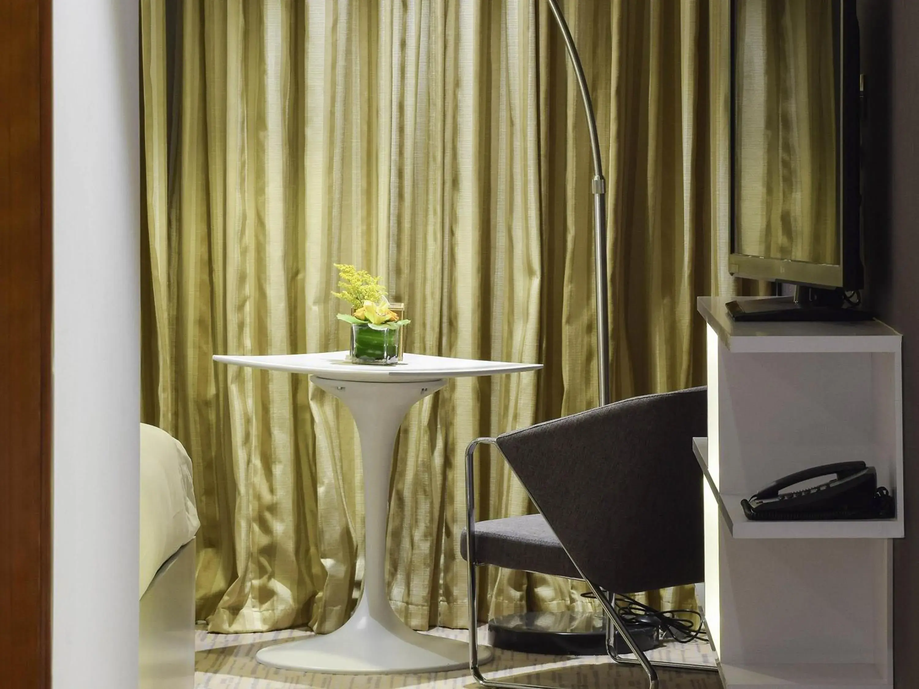 Bedroom in Novotel Suites Riyadh Centre Bedroom in Novotel Suites Riyadh Centre