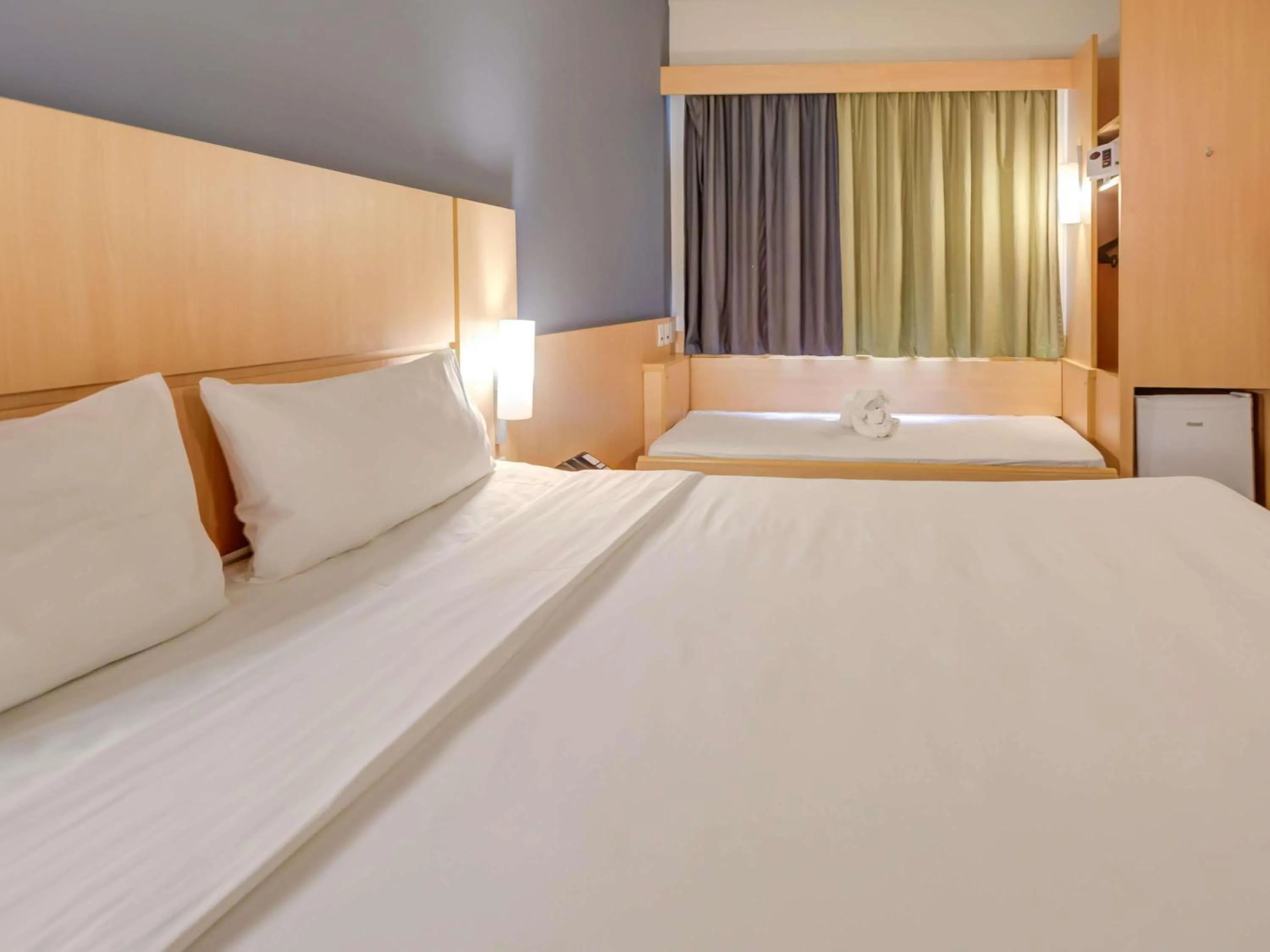 Bedroom, Bed in ibis Rio de Janeiro Nova America