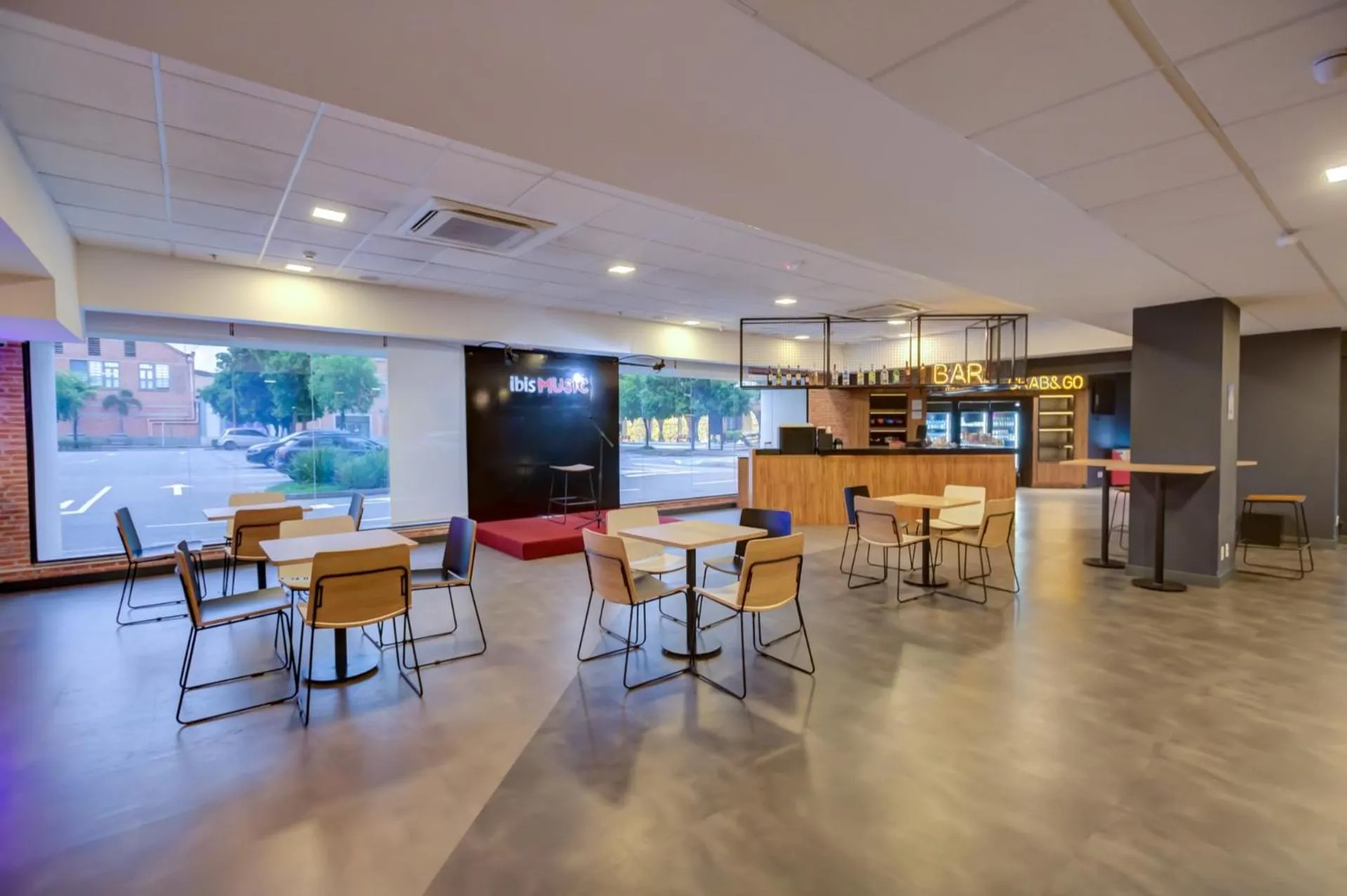 Lounge or bar in ibis Rio de Janeiro Nova America