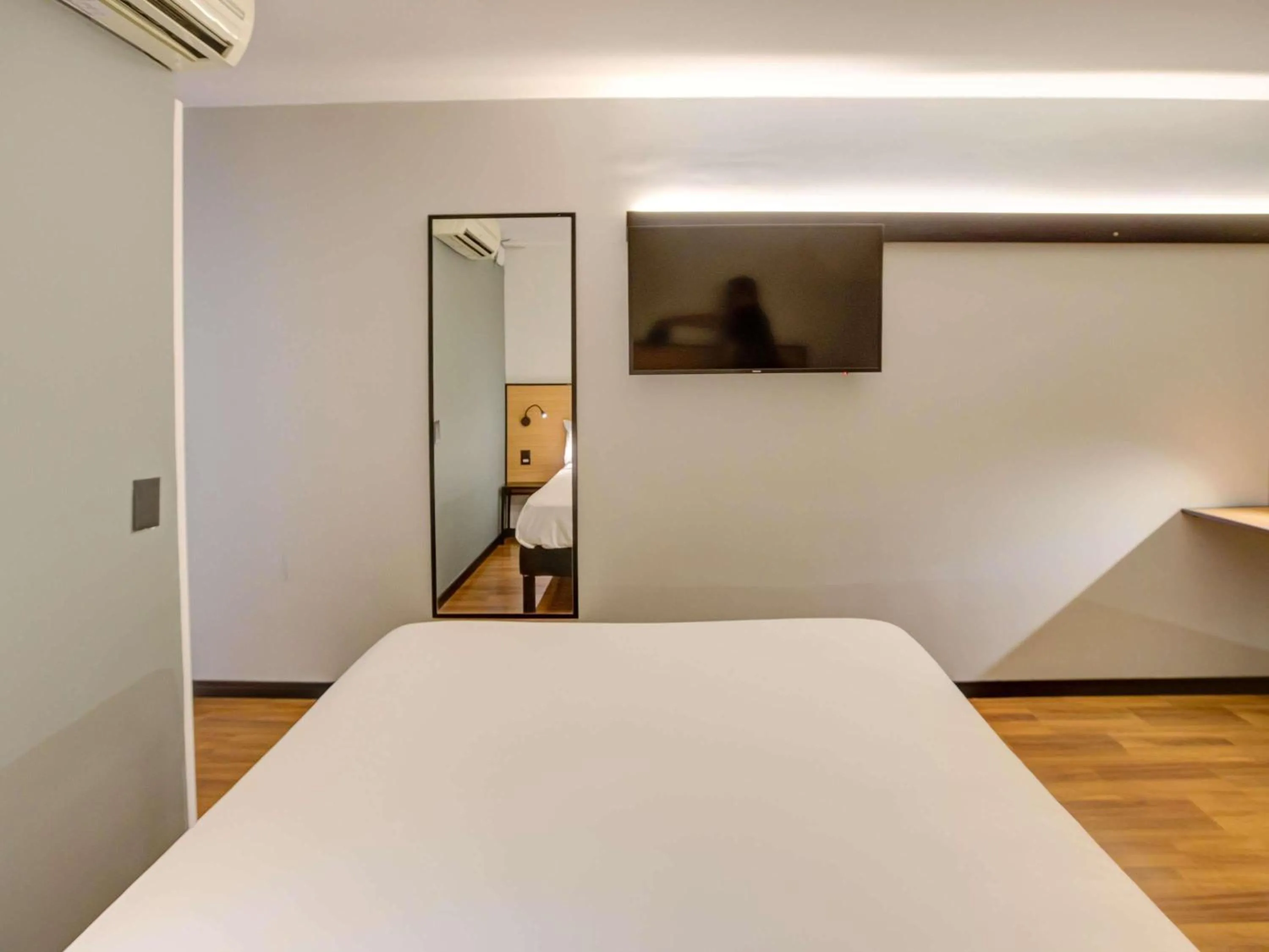 Bedroom, Bed in ibis Rio de Janeiro Nova America