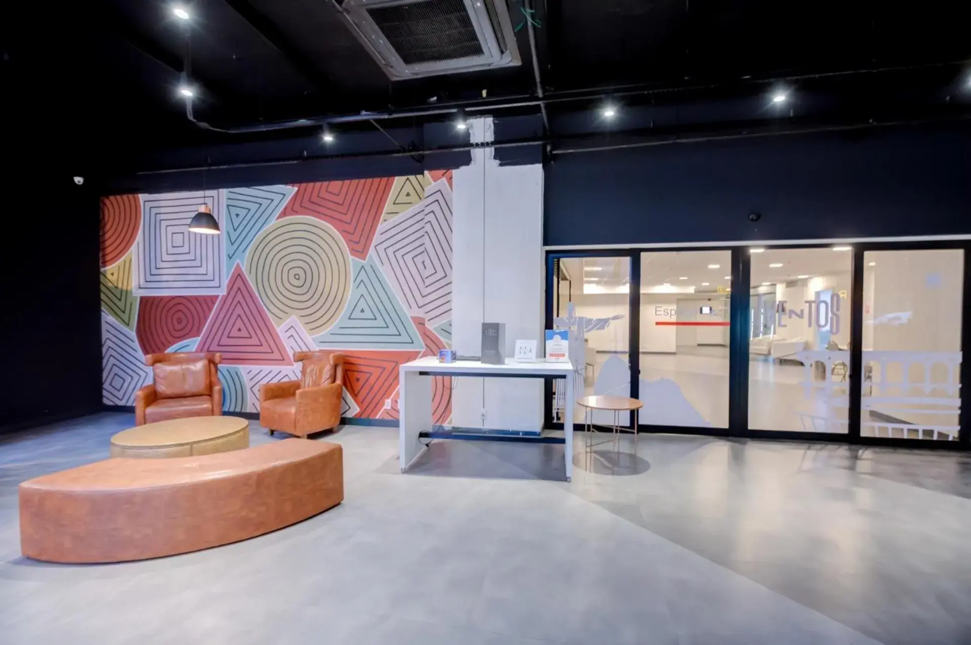 Lounge or bar in ibis Rio de Janeiro Nova America Lounge or bar in ibis Rio de Janeiro Nova America