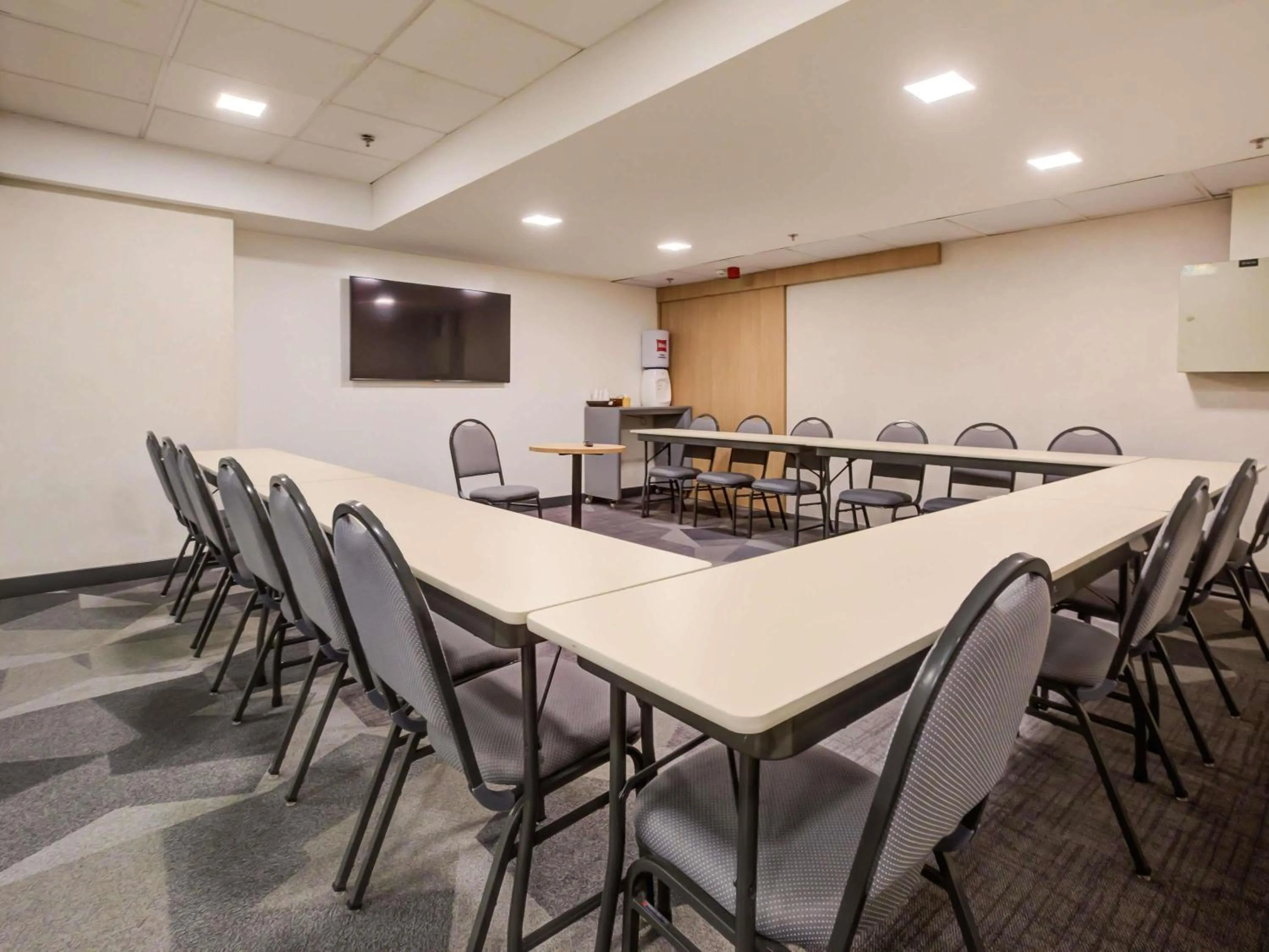 Property building in ibis Rio de Janeiro Nova America