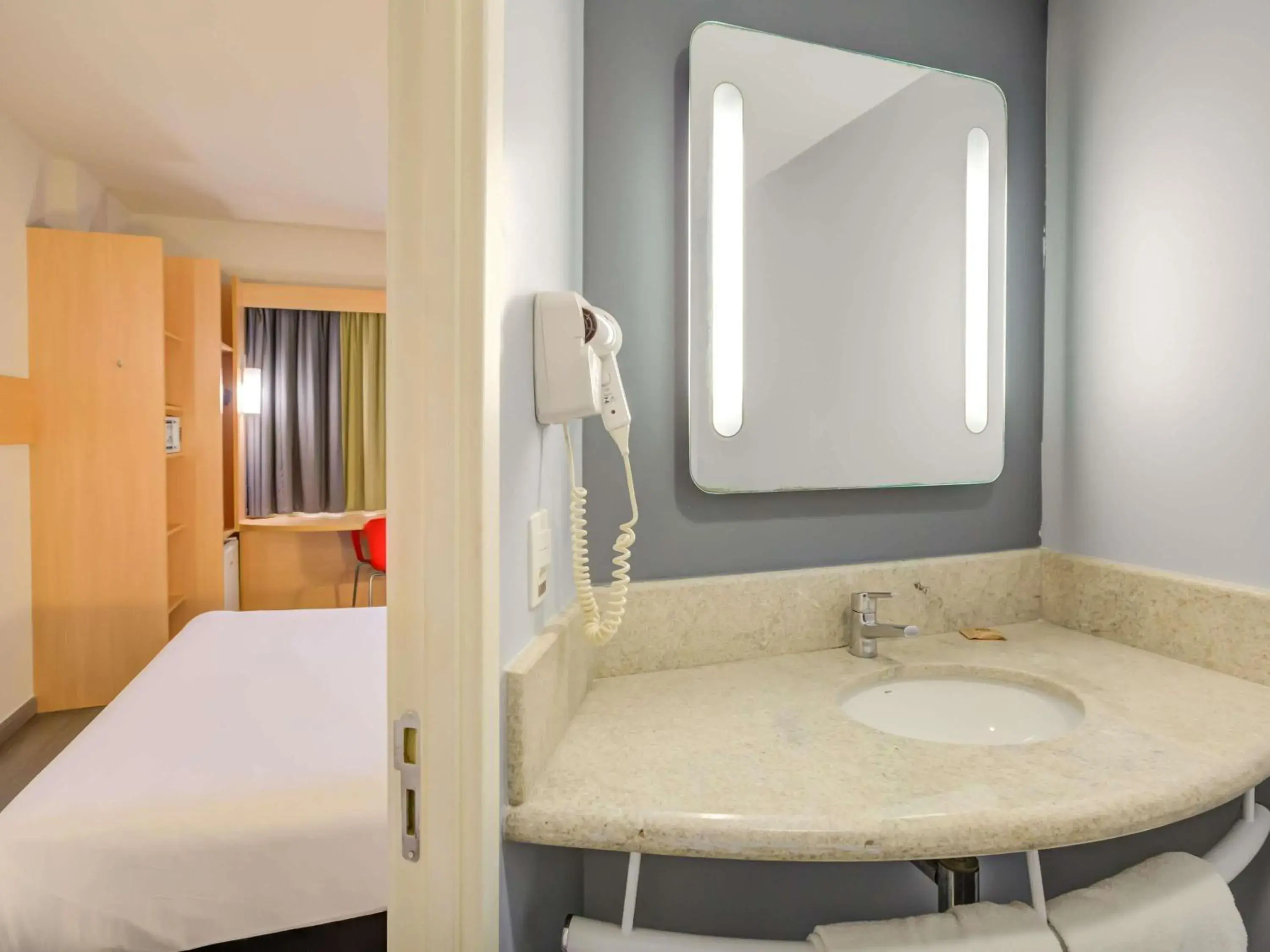 Bedroom, Bed in ibis Rio de Janeiro Nova America Bedroom, Bed in ibis Rio de Janeiro Nova America