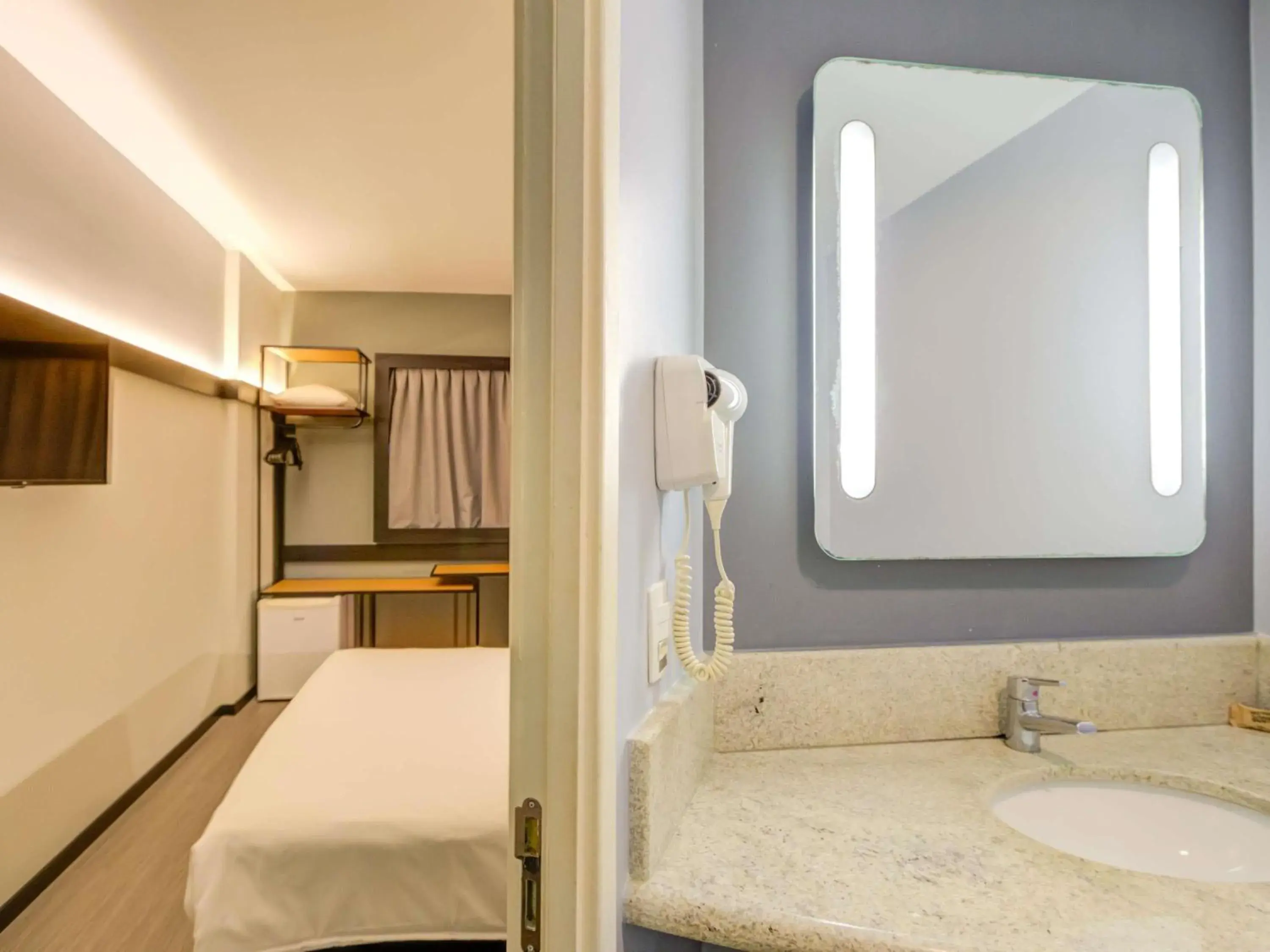 Bedroom, Bed in ibis Rio de Janeiro Nova America Bedroom, Bed in ibis Rio de Janeiro Nova America