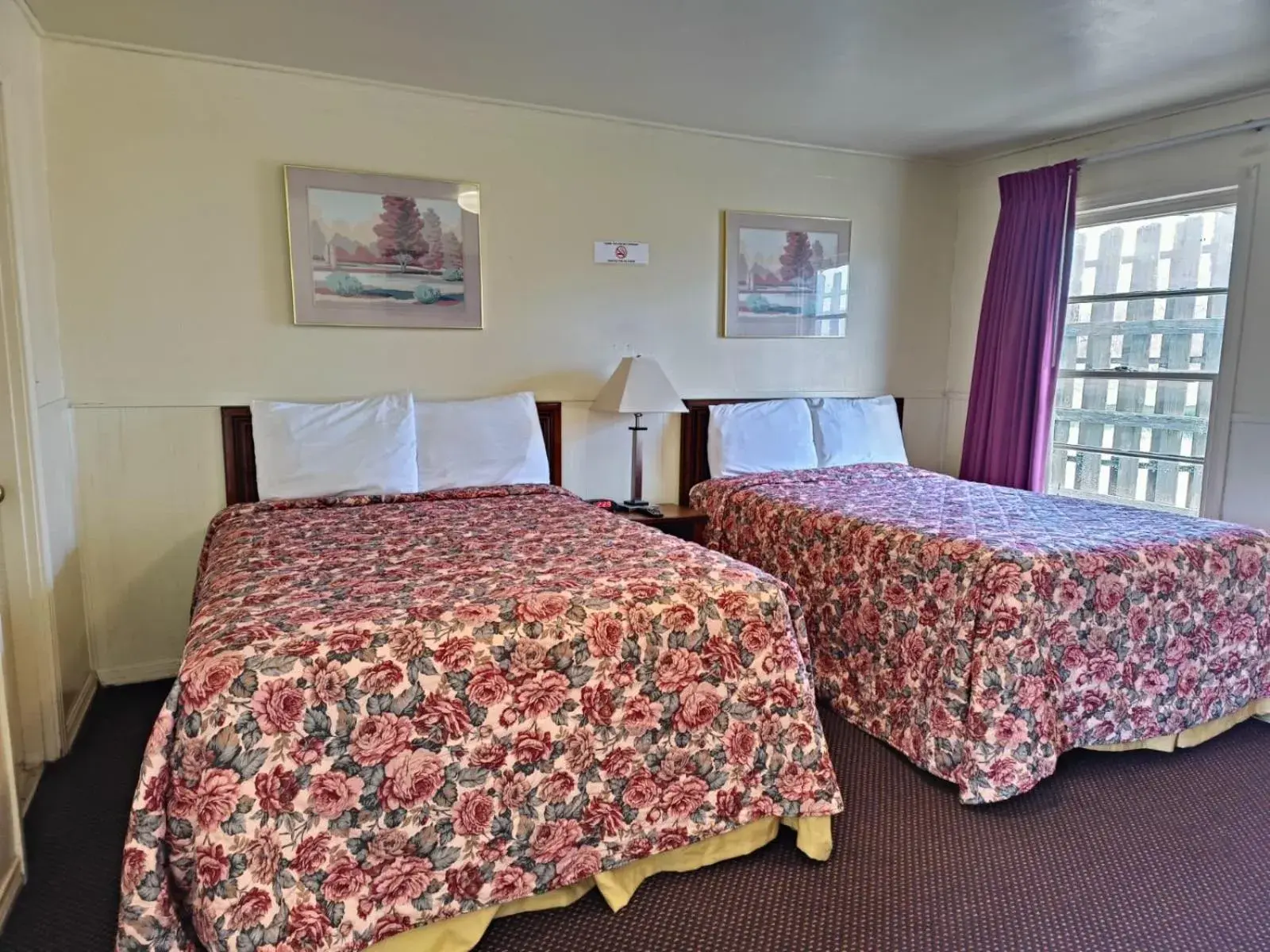 Bedroom, Bed in Triangle Motel by OYO Mexia Texas Bedroom, Bed in Triangle Motel by OYO Mexia Texas