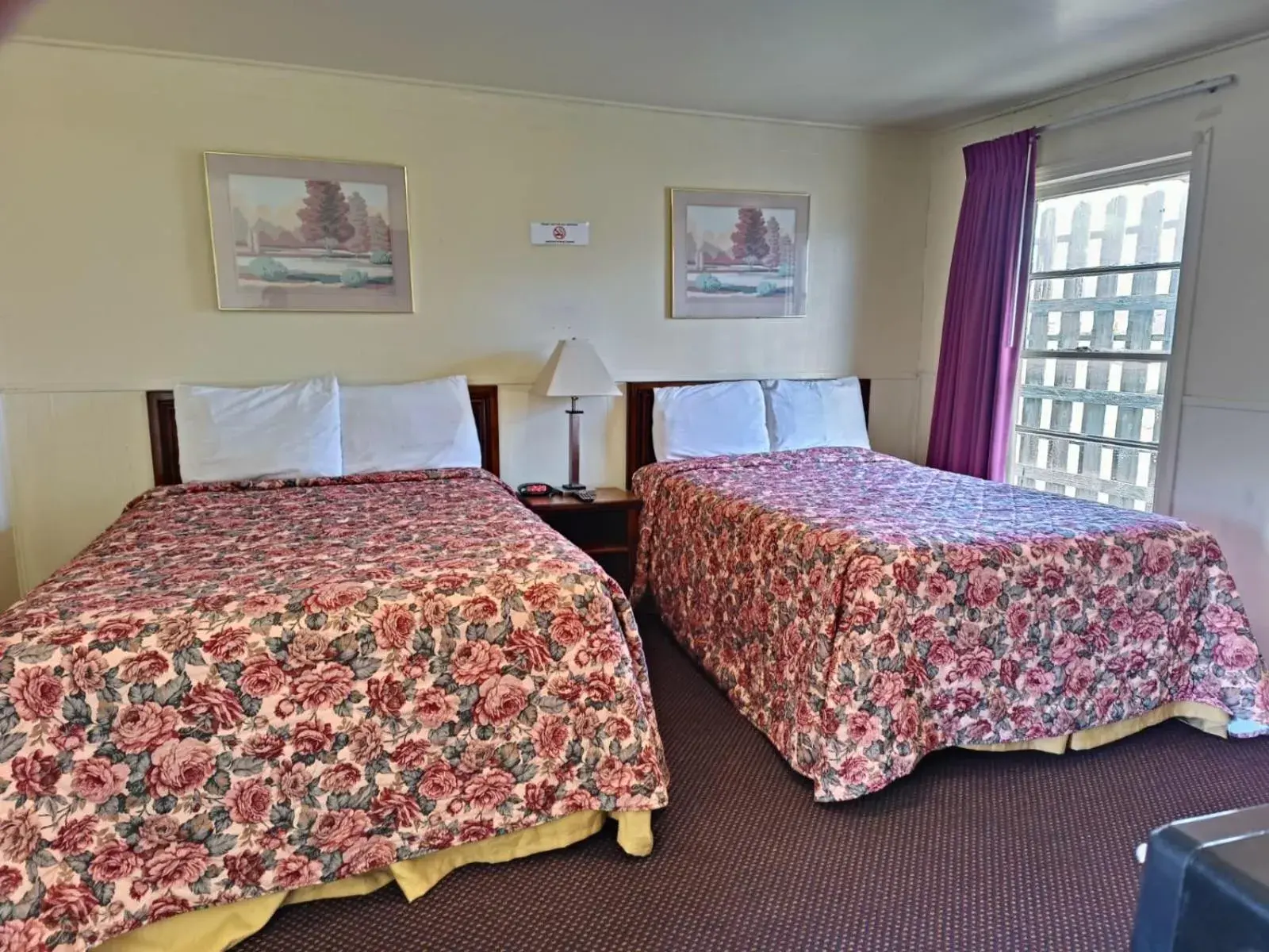 Bedroom, Bed in Triangle Motel by OYO Mexia Texas Bedroom, Bed in Triangle Motel by OYO Mexia Texas