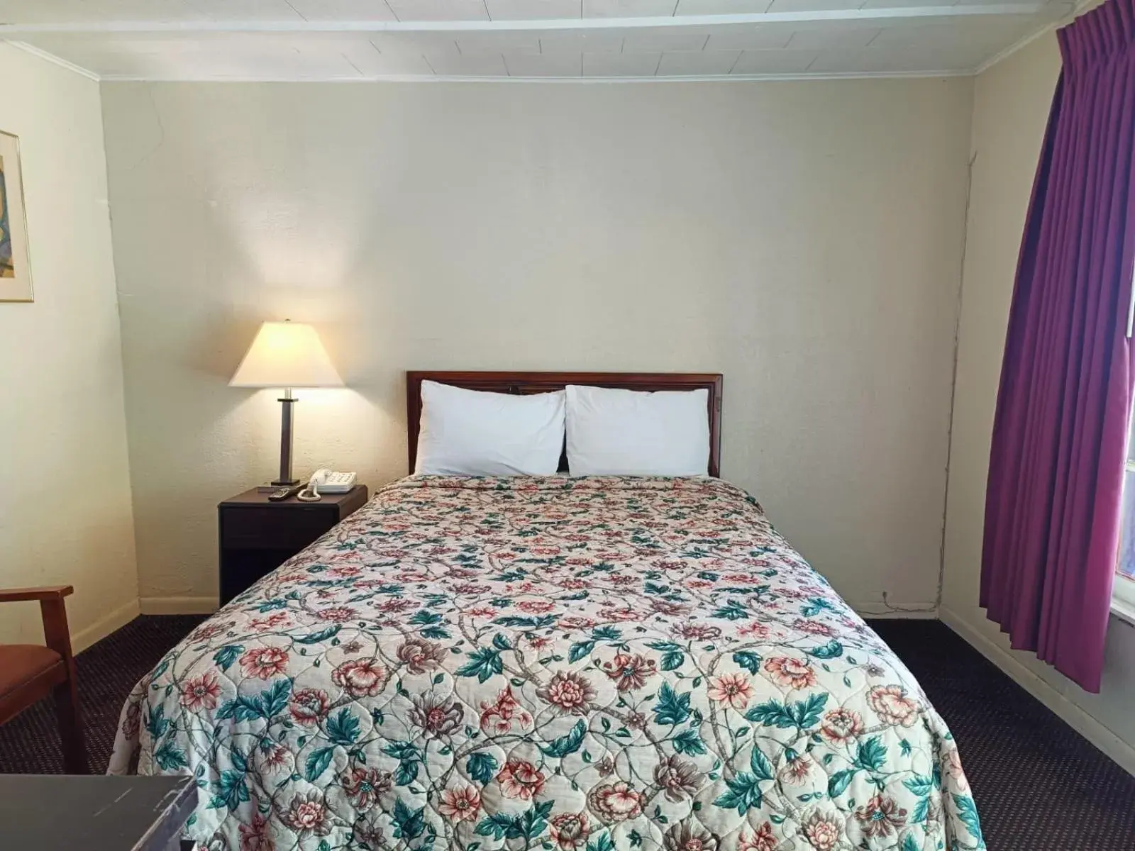 Bedroom, Bed in Triangle Motel by OYO Mexia Texas Bedroom, Bed in Triangle Motel by OYO Mexia Texas