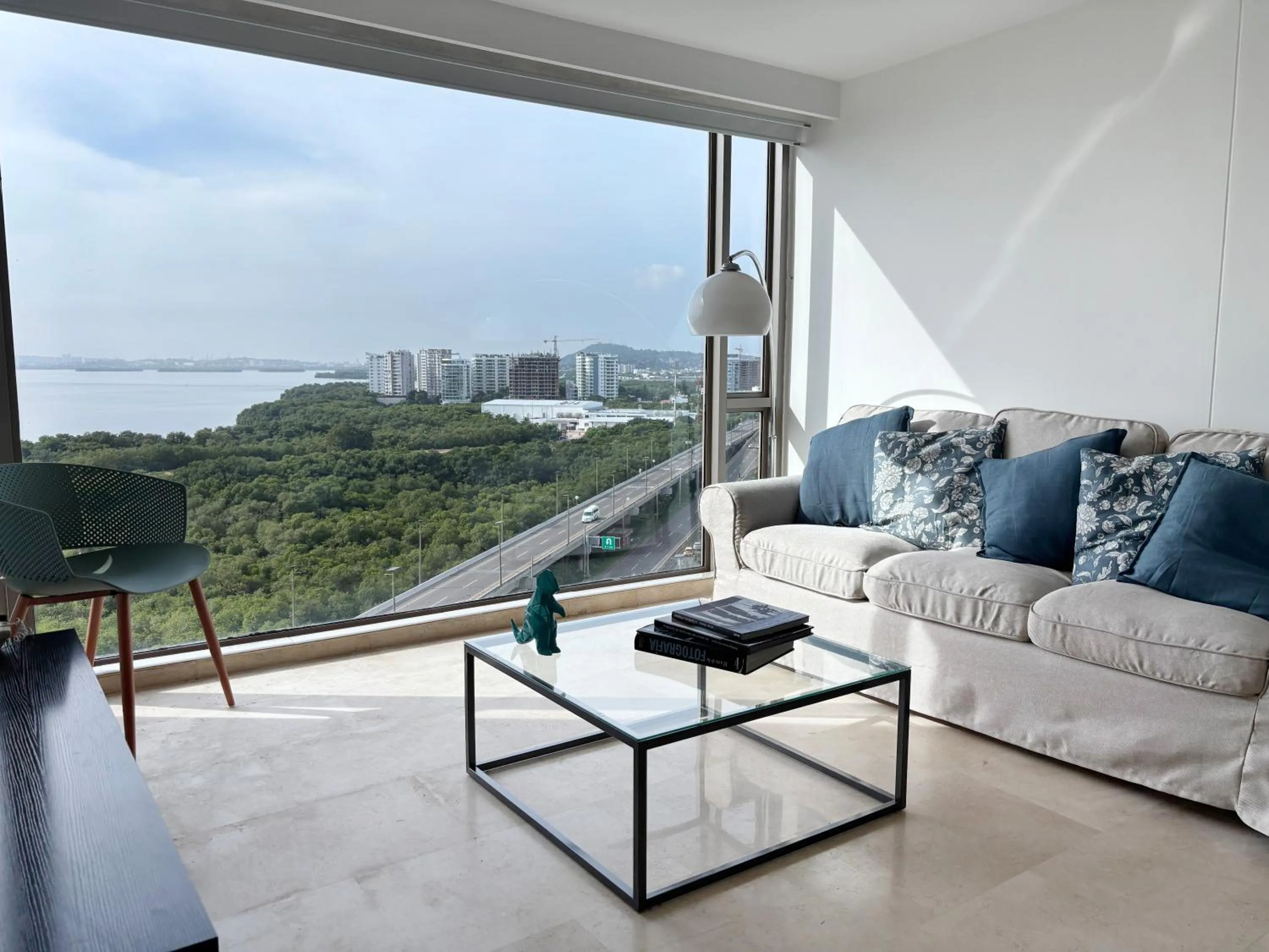 Beachfront Apartment at Radisson Hotel