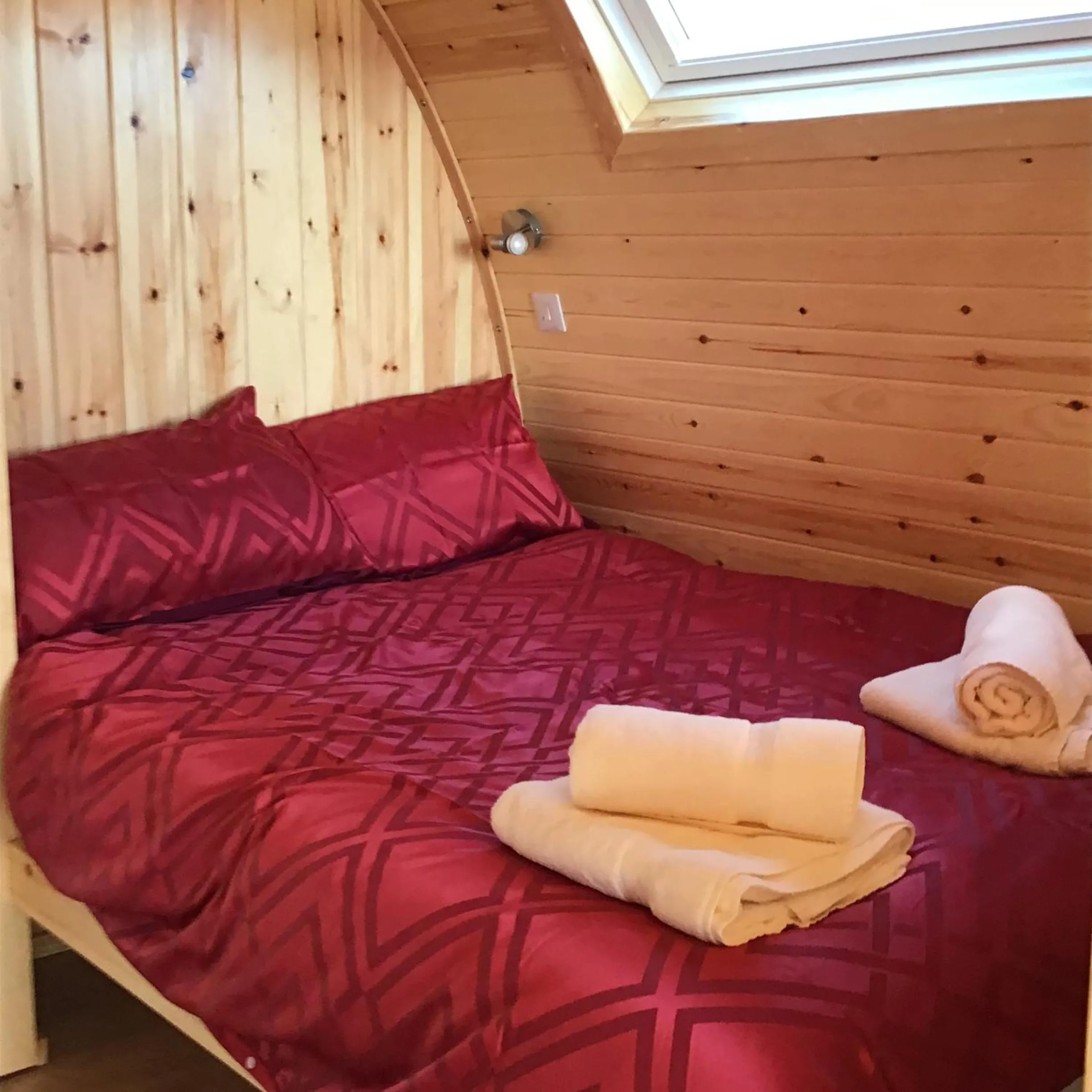 Bedroom, Bed in Suil na Mara Pod