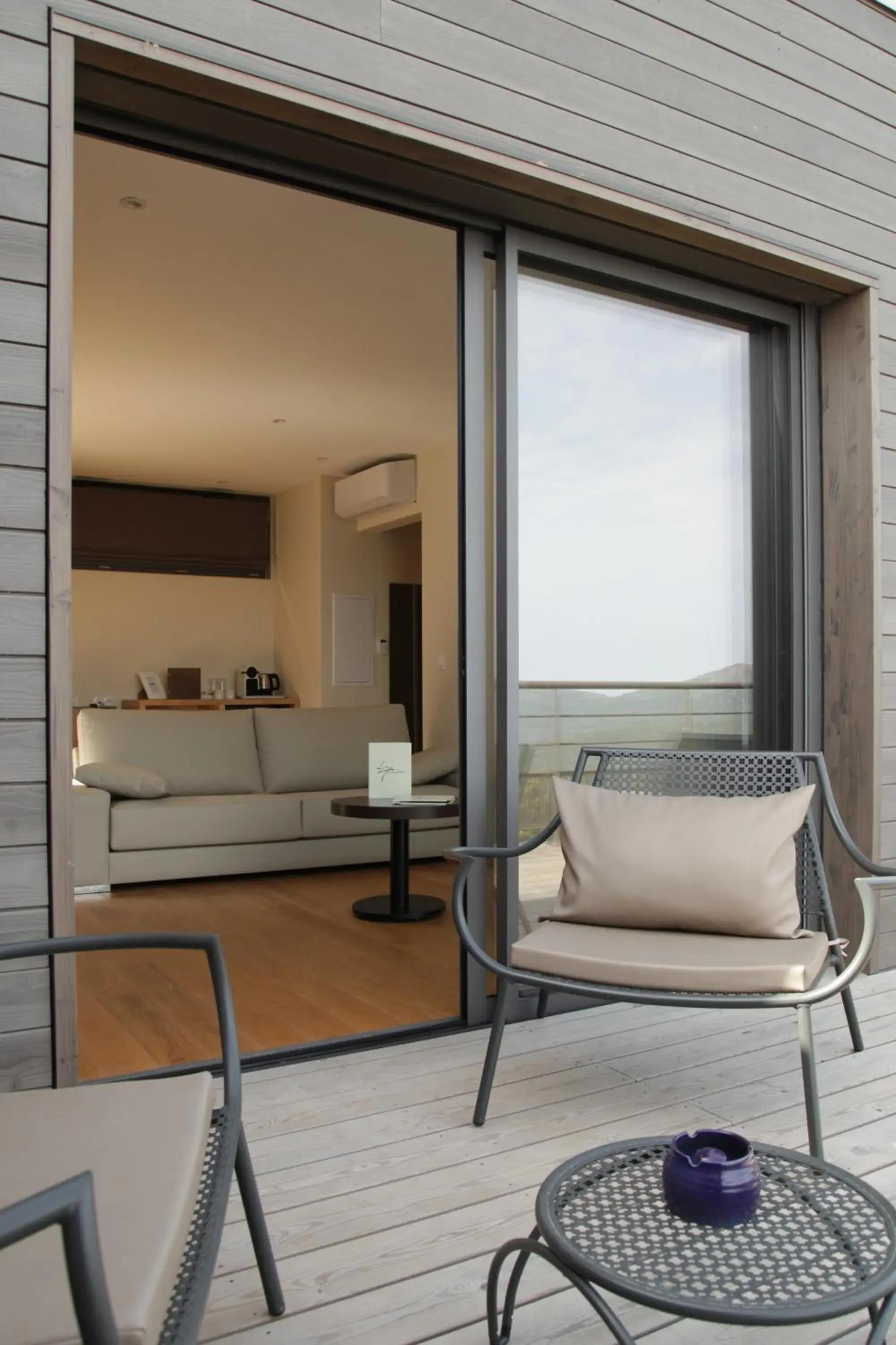 Deluxe Suite with Sea View in Le Tomino Deluxe Suite with Sea View in Le Tomino