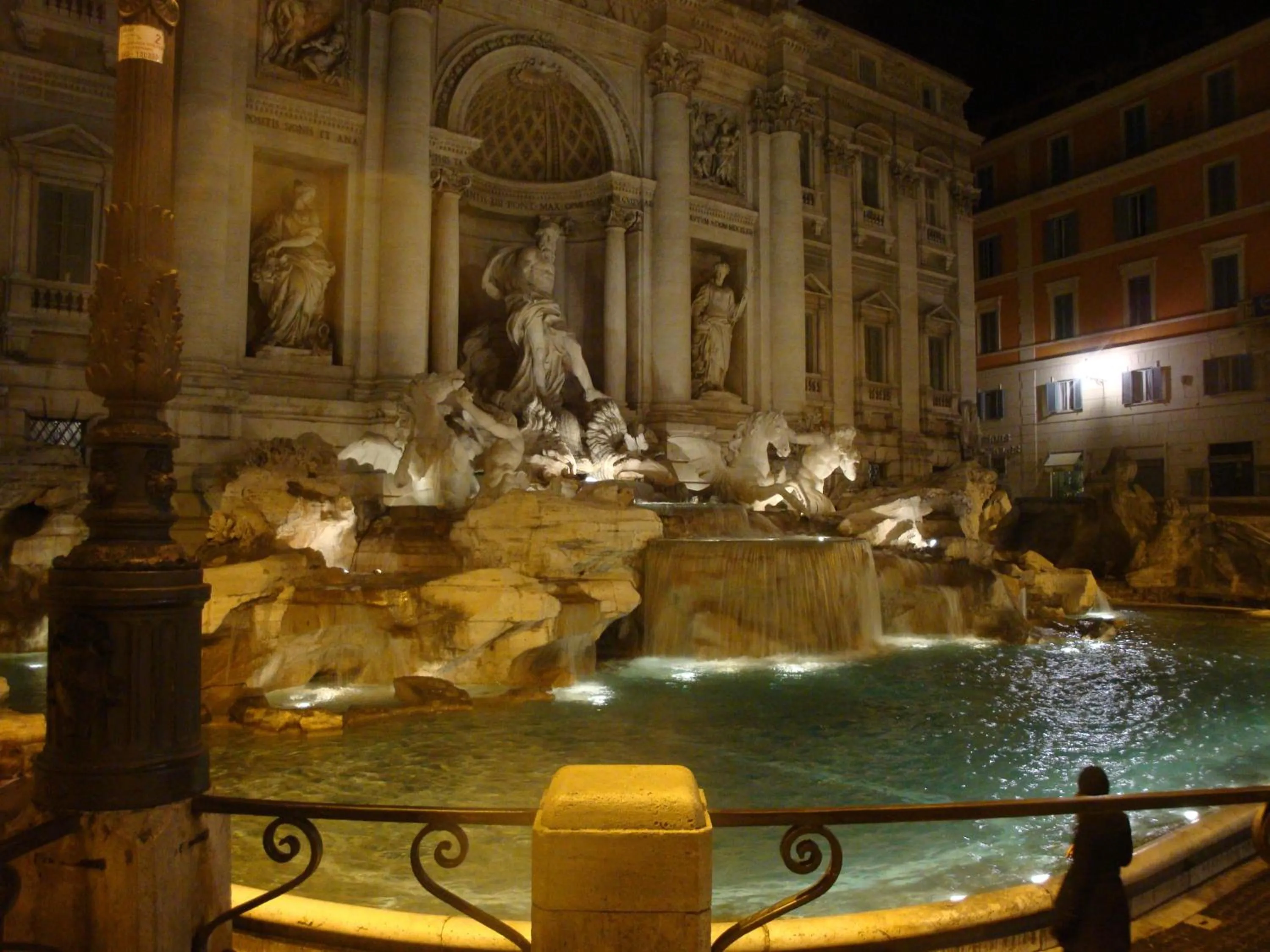 Nearby landmark in Domus Trevi