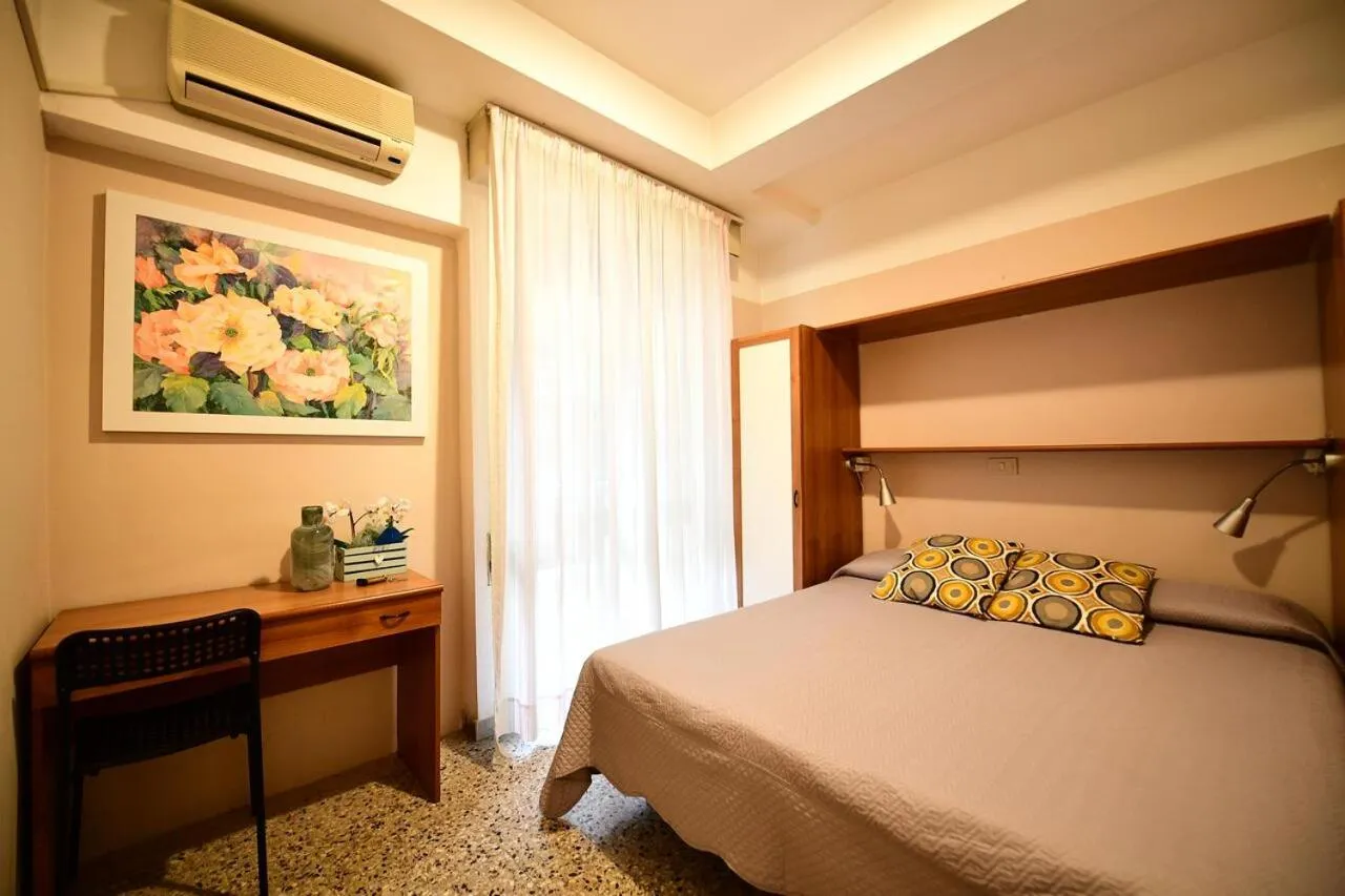 Photo of the whole room, Bed in Hotel Eliseo Riccione