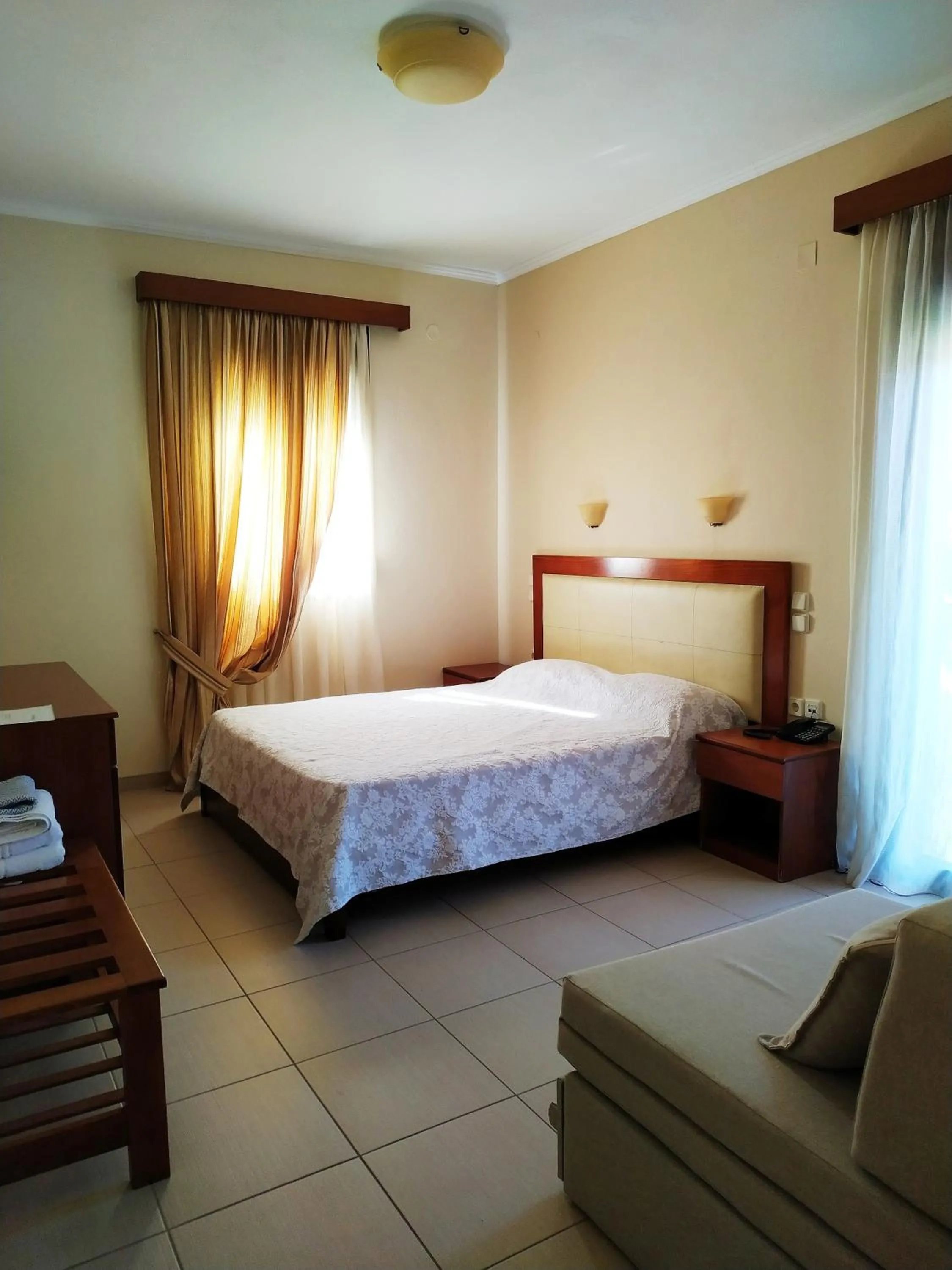 Filoxenia Hotel