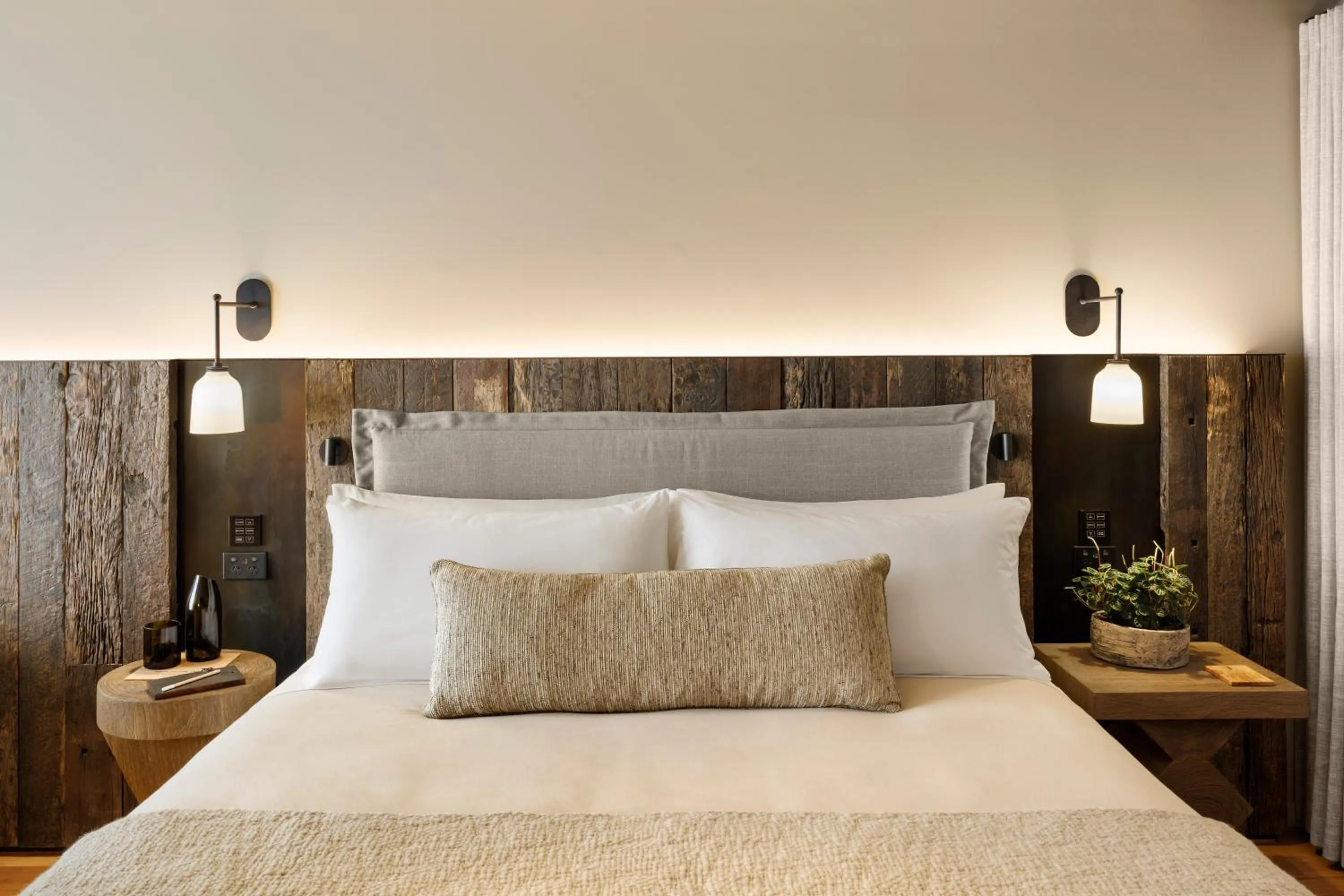 Bed in 1 Hotel Melbourne