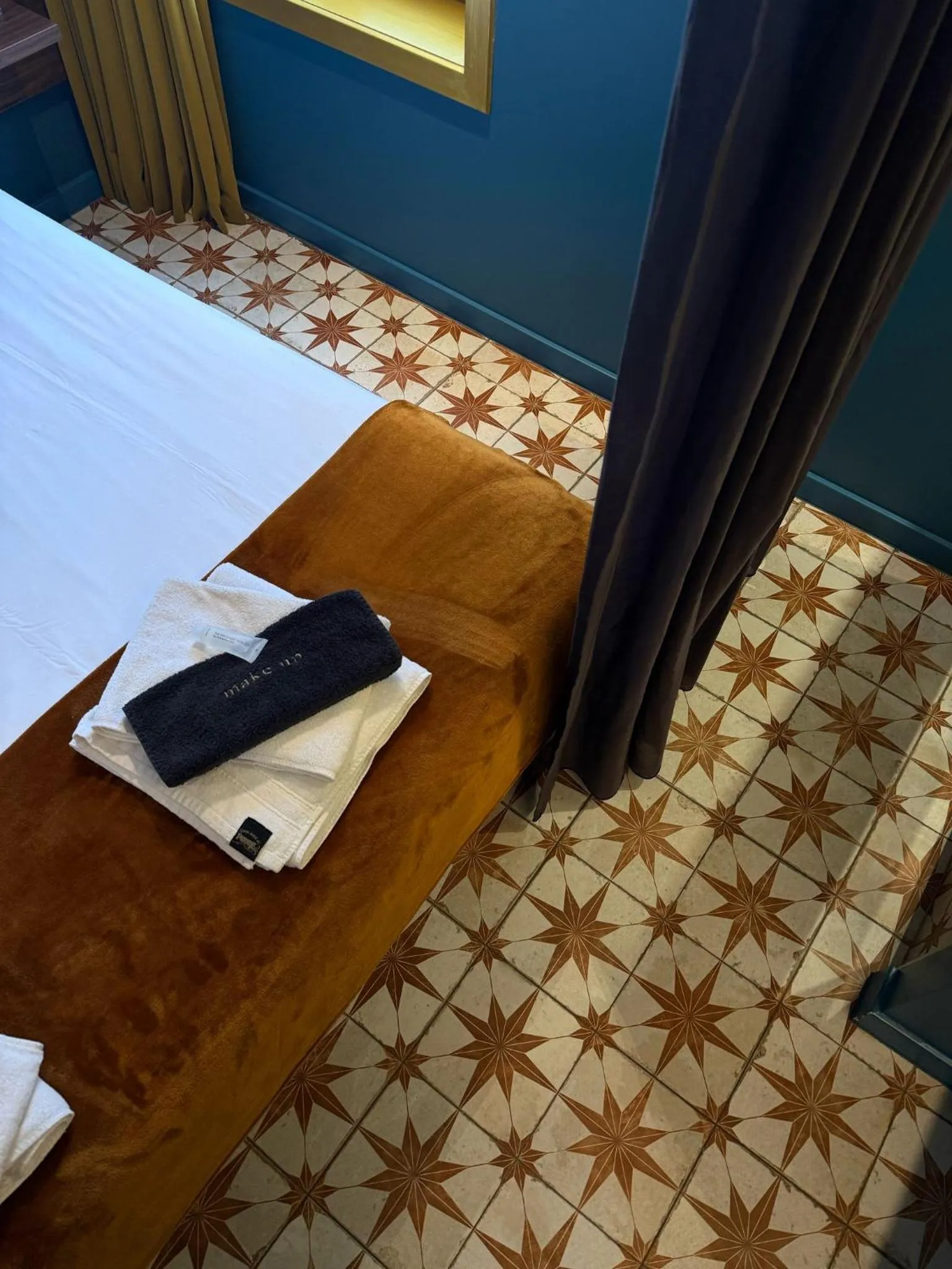 towels, Bed in Gran Hotel De Passage