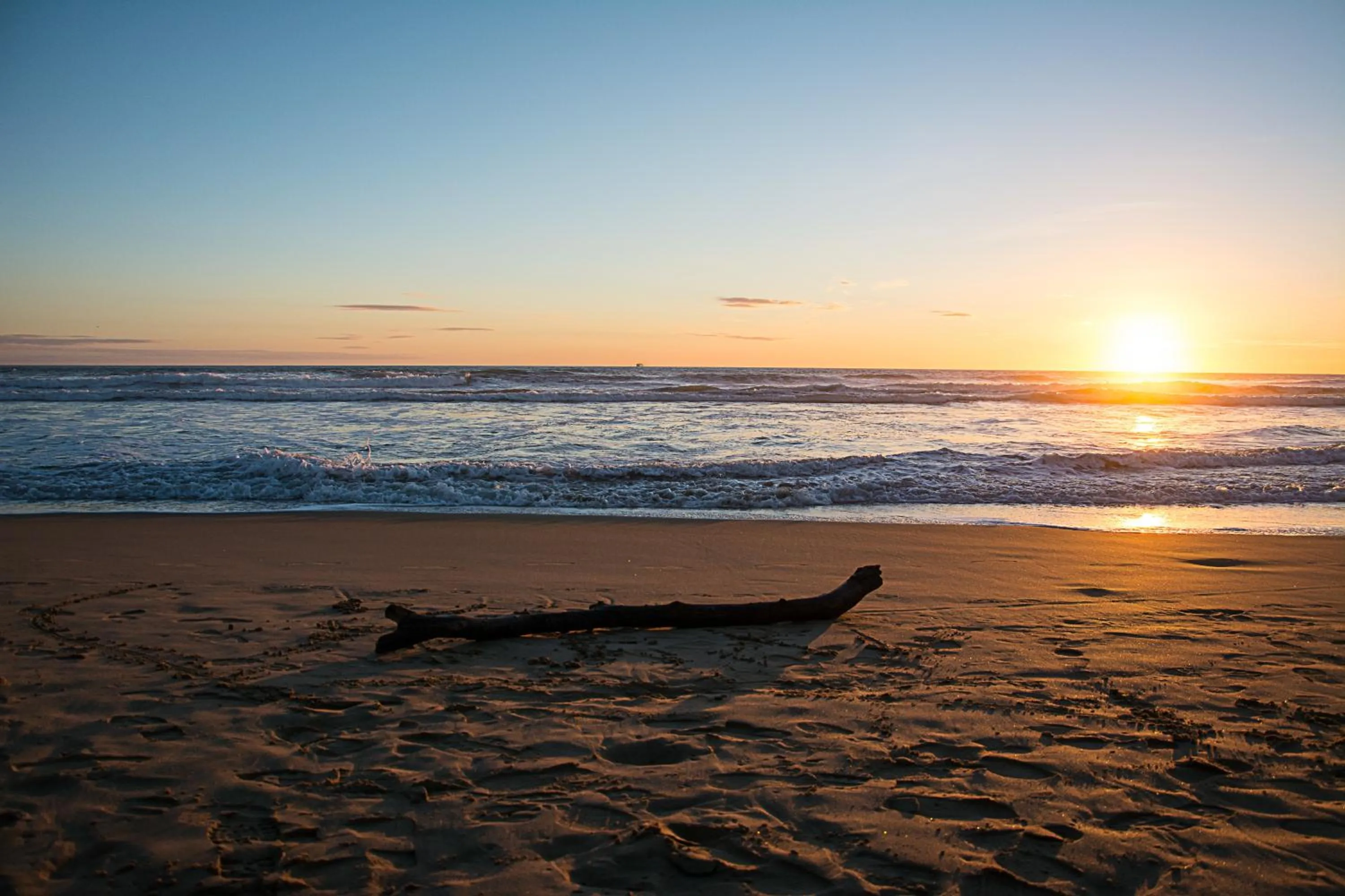 Beach in Serapo Bed and Breakfast