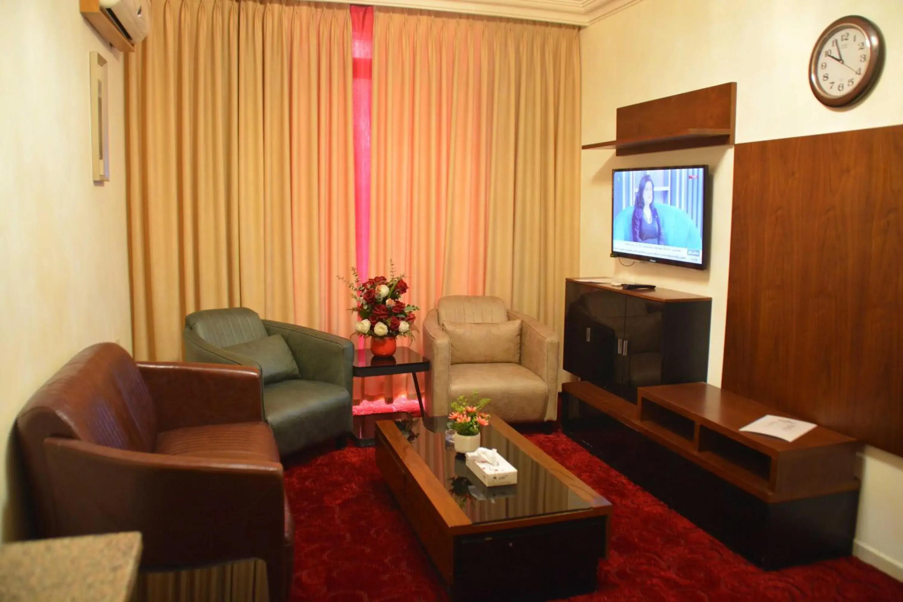 Living room, Seating Area in Sama Paris Hotel