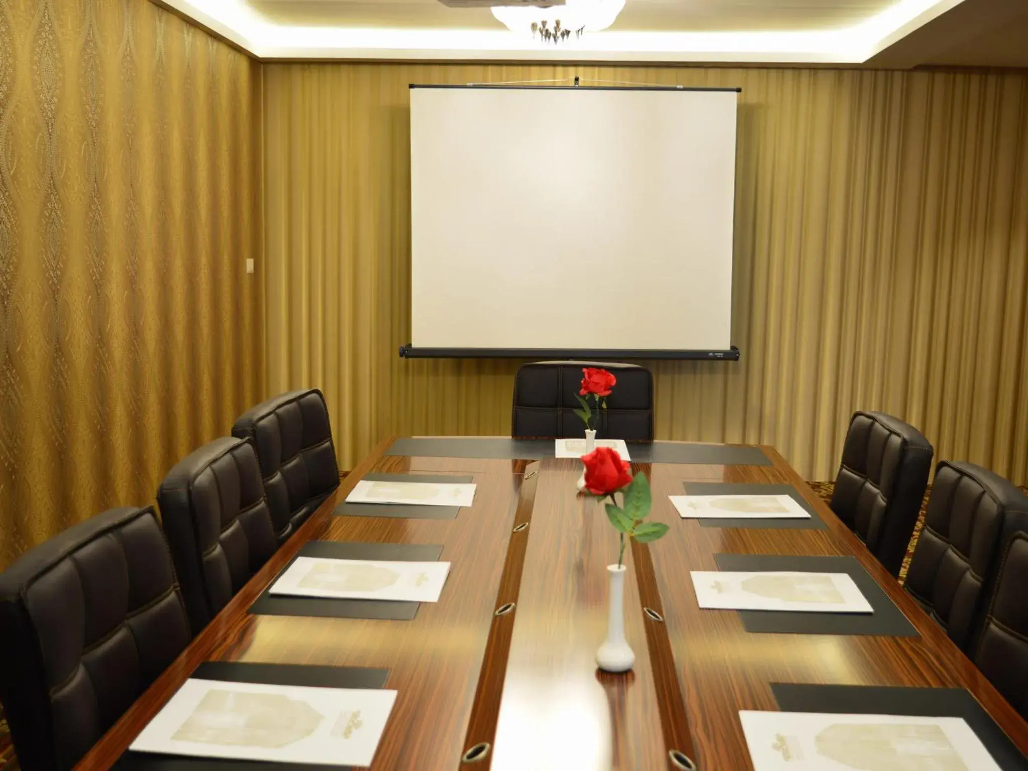 Meeting/conference room in Sama Paris Hotel