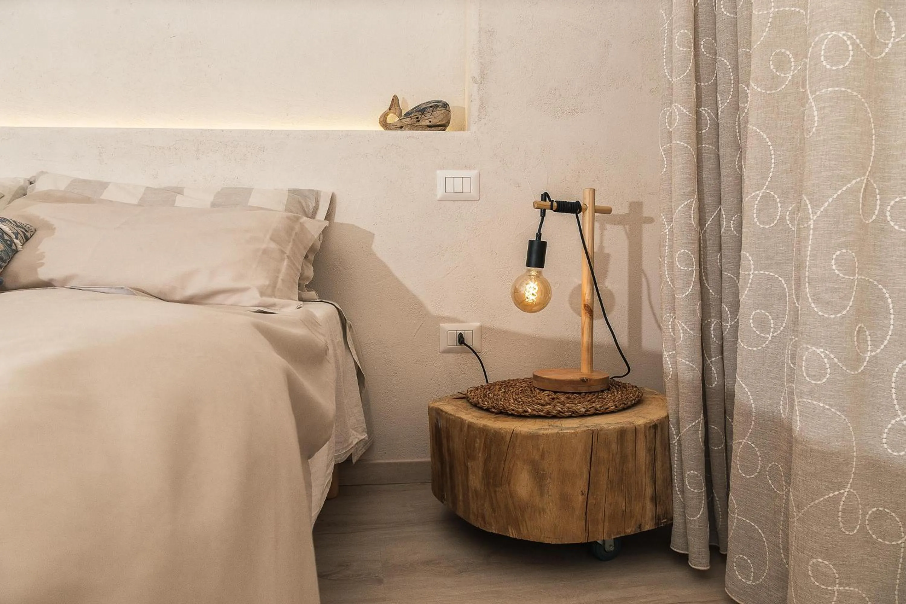 Decorative detail, Bed in B&B I Cinque Mori