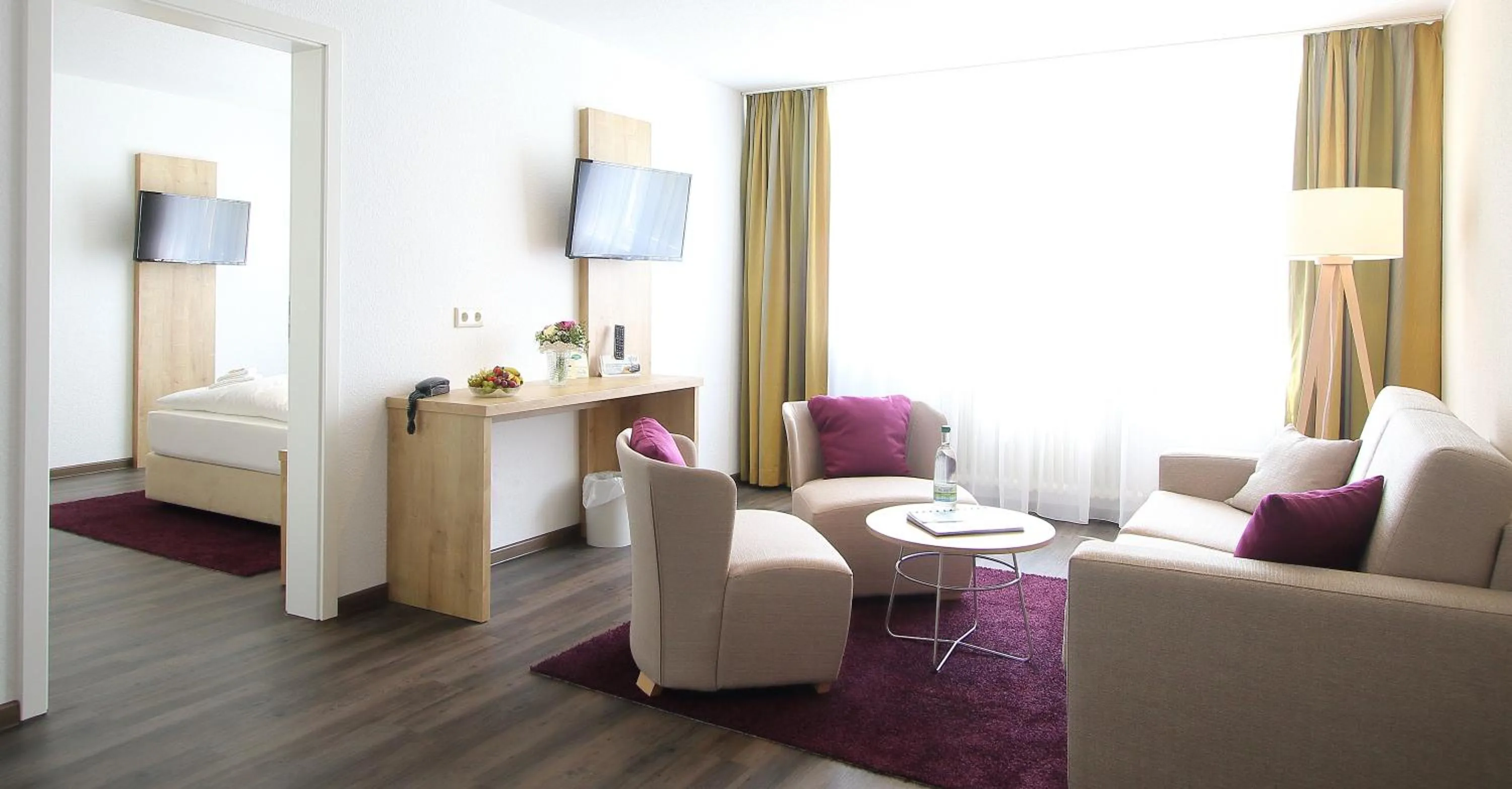 Living room, Bed in Akzent Hotel Am Burgholz