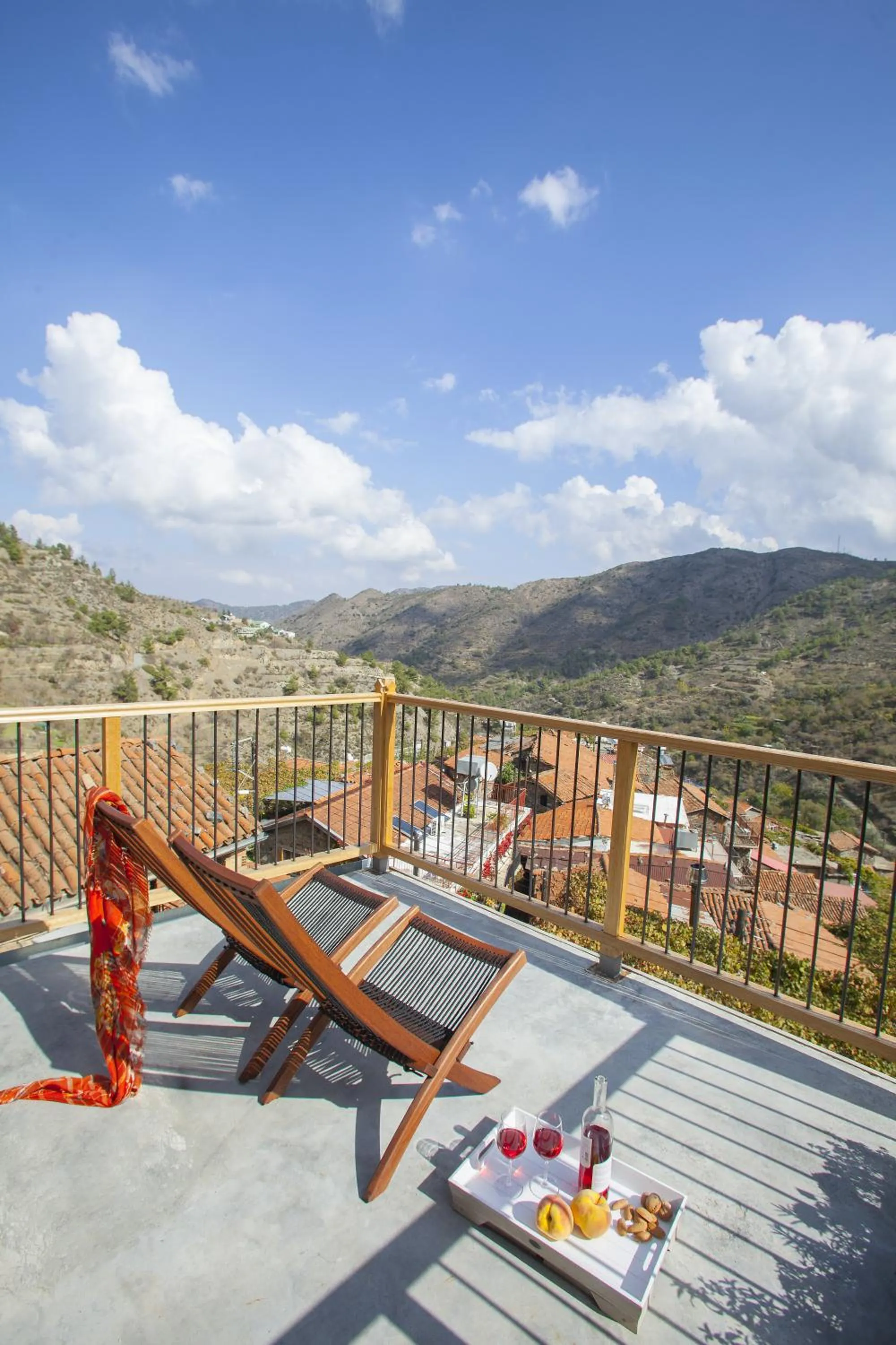 Mountain view in Lyhnos