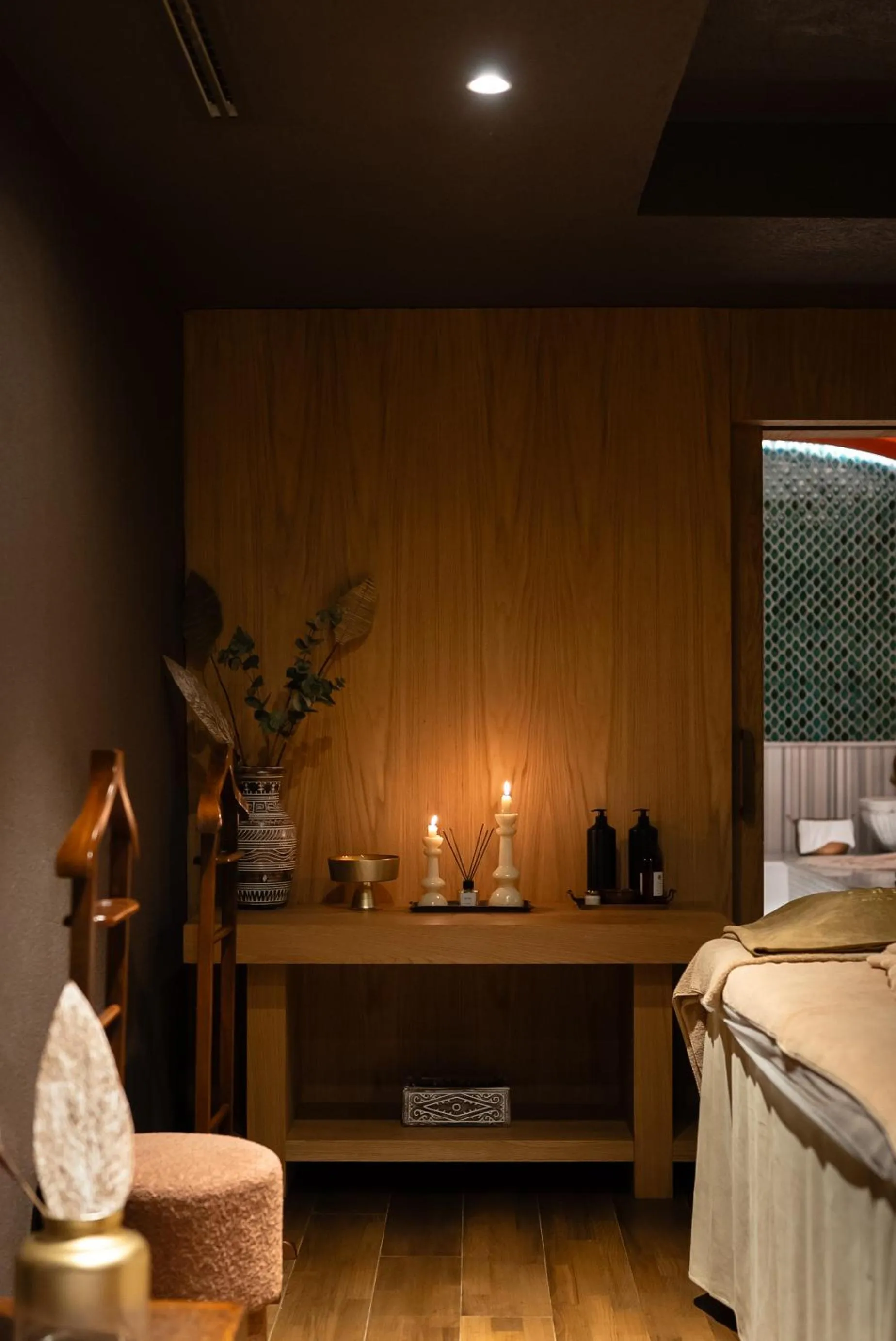 Massage, Bed in Delta Hotels by Marriott Istanbul Levent
