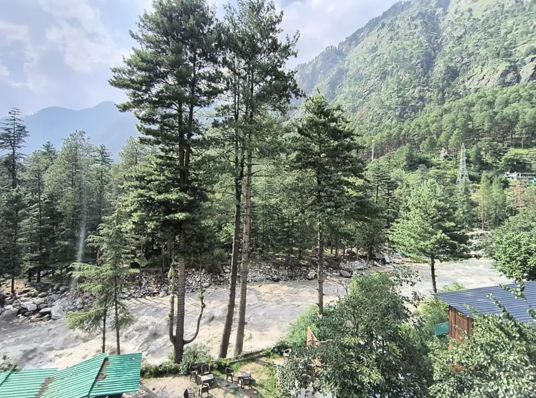 Property building in Hotel Purnima - A Riverside Hotel in Kasol