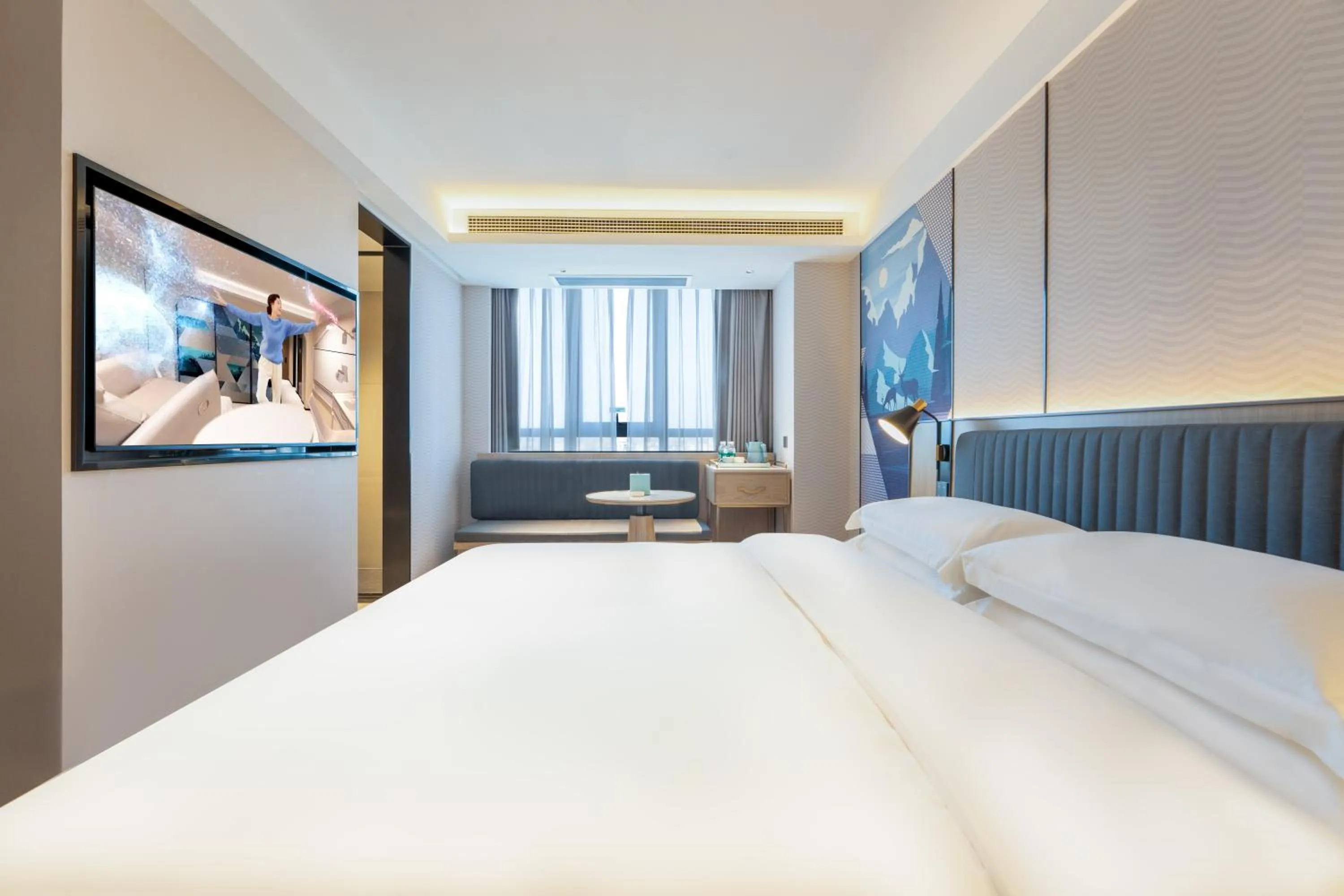 Queen Room in Echarm Hotel Guangzhou Baiyun Airport Flagship Store-Free airport shuttle-Free one-way shuttle to the Canton Fair Complex during the fair period-Free VPN