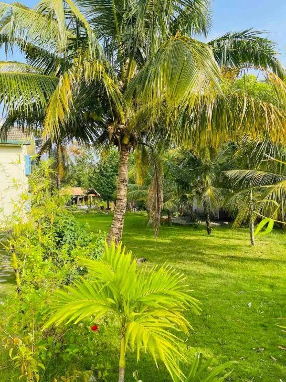 Long Beach Laamu Hotel