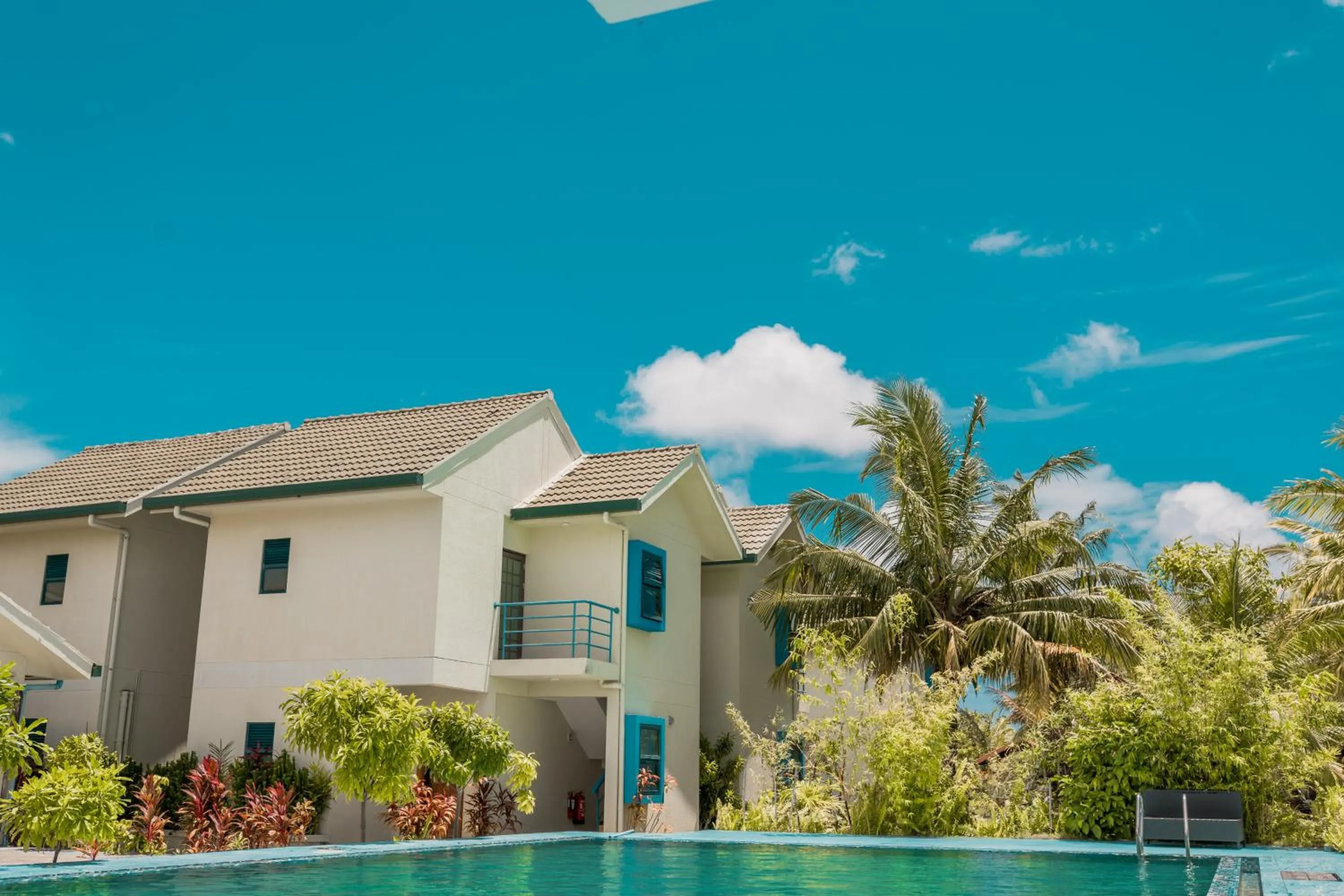 Long Beach Laamu Hotel