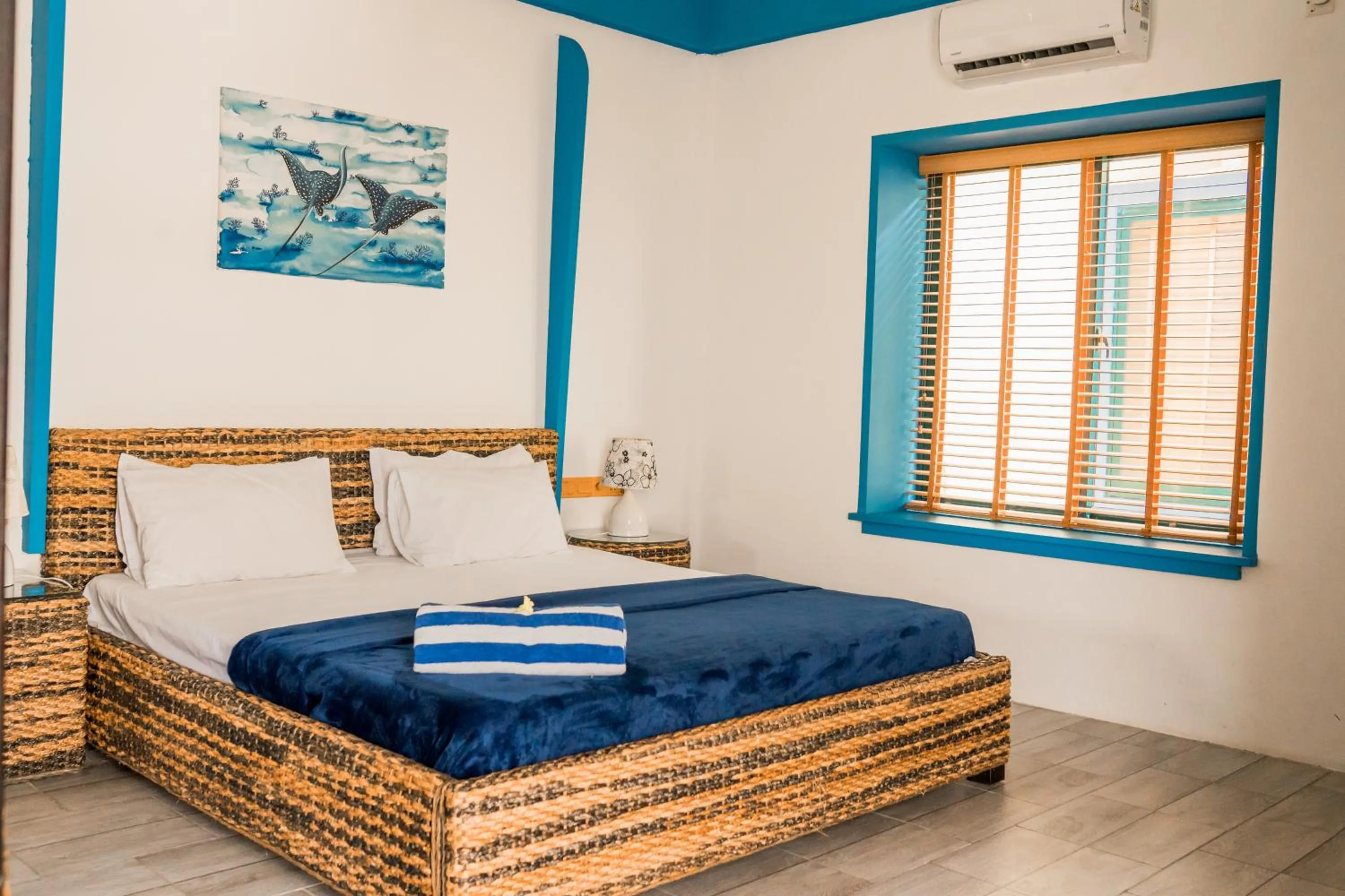 Long Beach Laamu Hotel