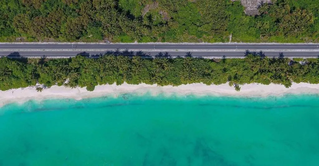 Long Beach Laamu Hotel