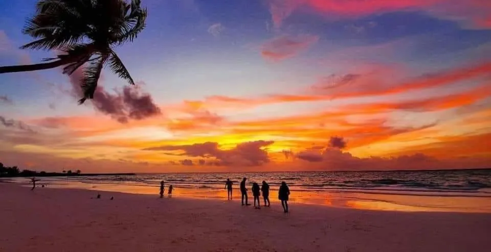 Long Beach Laamu Hotel