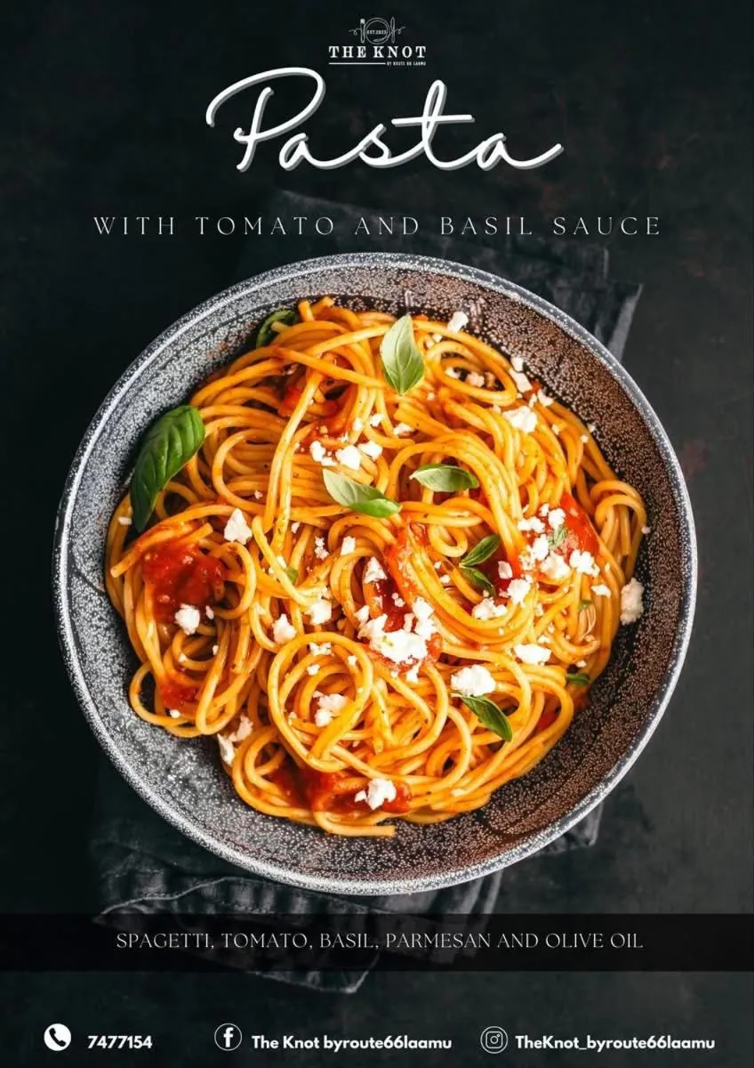 Restaurant/places to eat in Long Beach Laamu Hotel