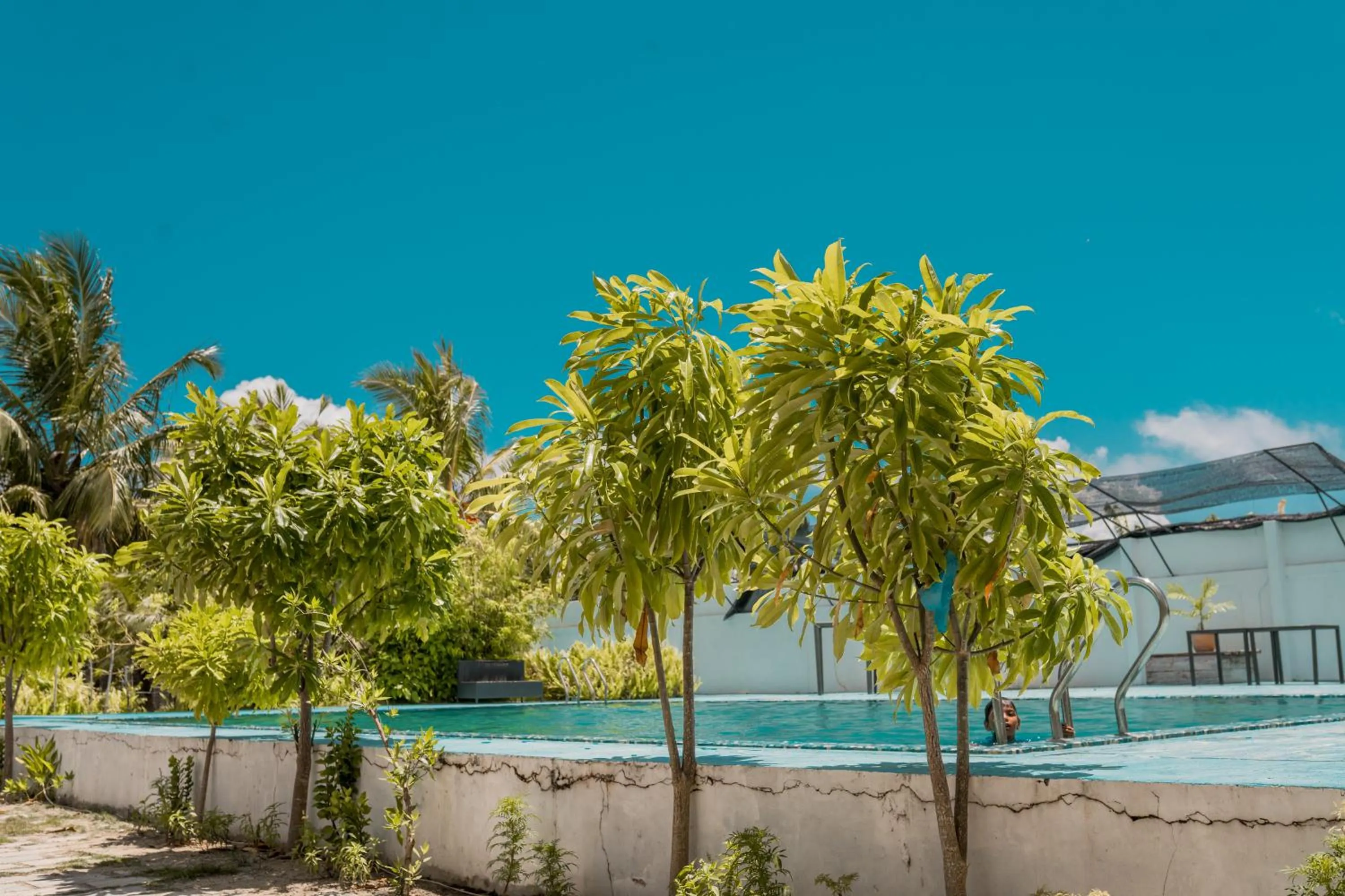 Long Beach Laamu Hotel