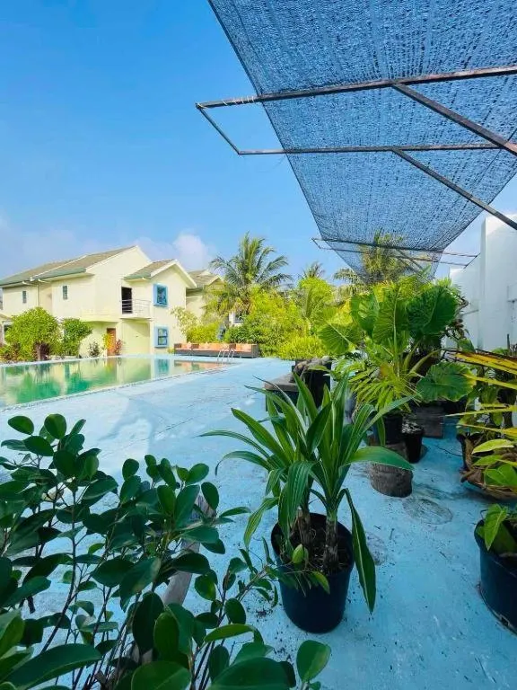 Long Beach Laamu Hotel