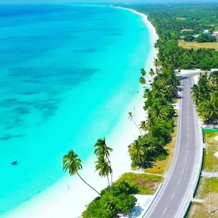 Long Beach Laamu Hotel