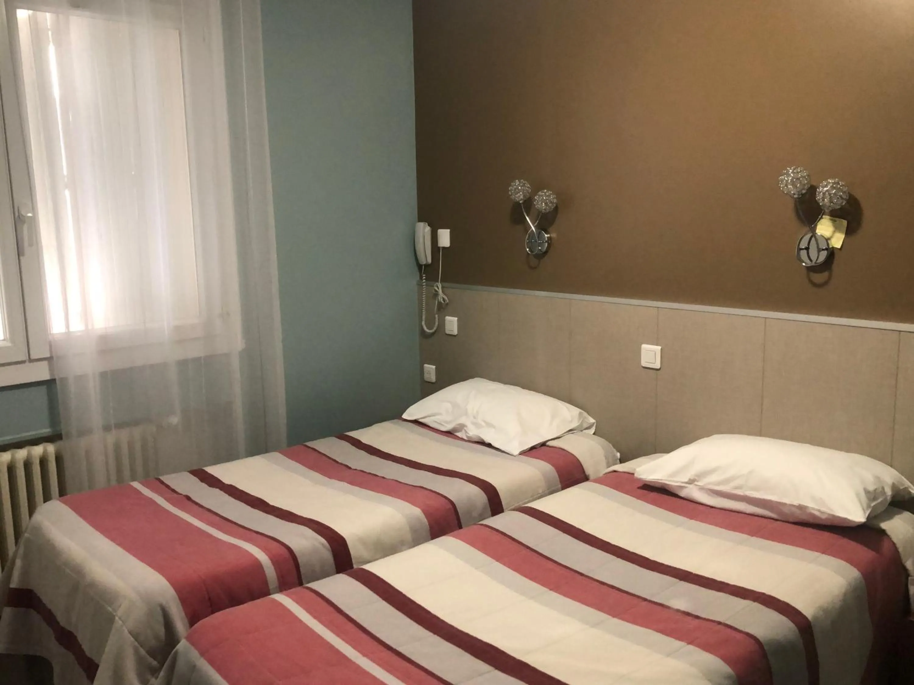 Bed in Hotel les Troenes