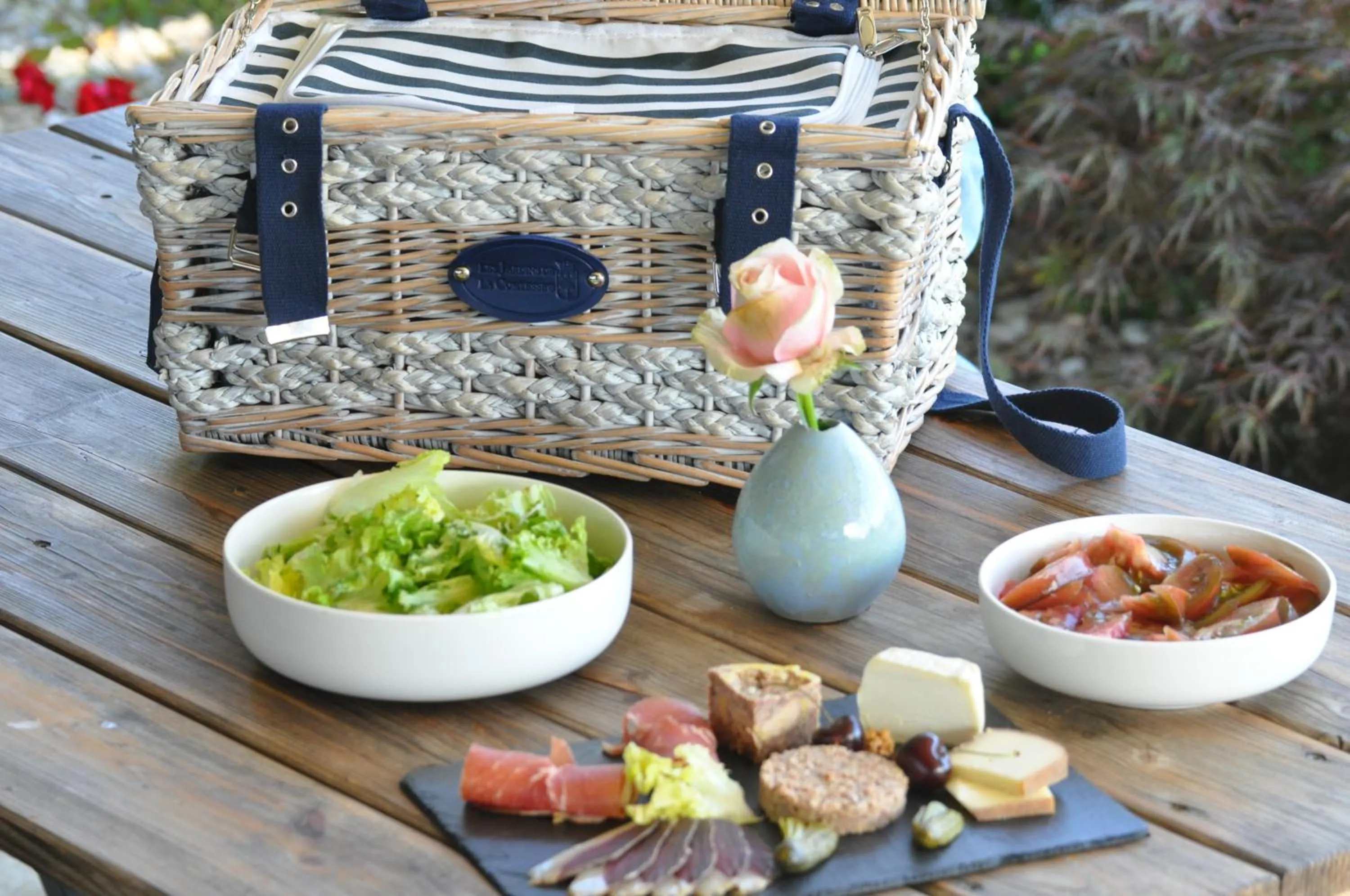 Food and drinks in Le Lion D'Or en PERIGORD