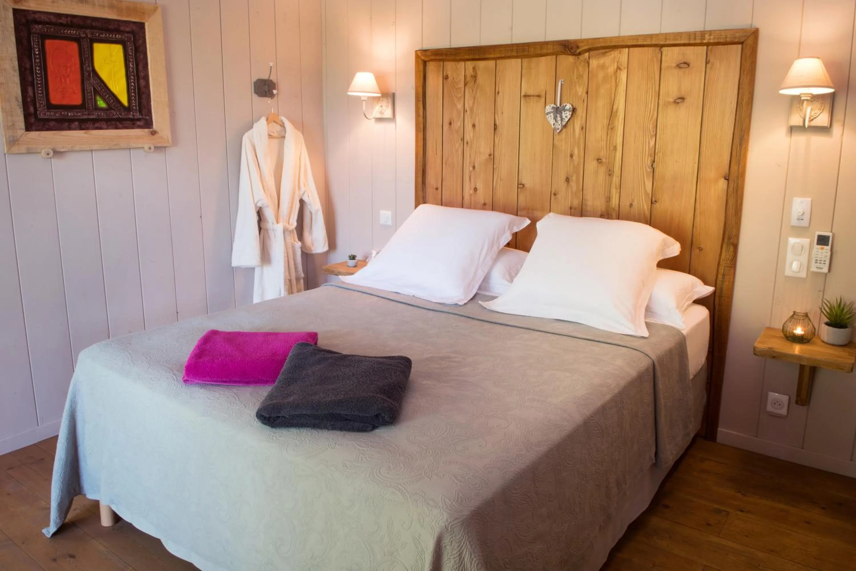 Bed in Le Lion D'Or en PERIGORD