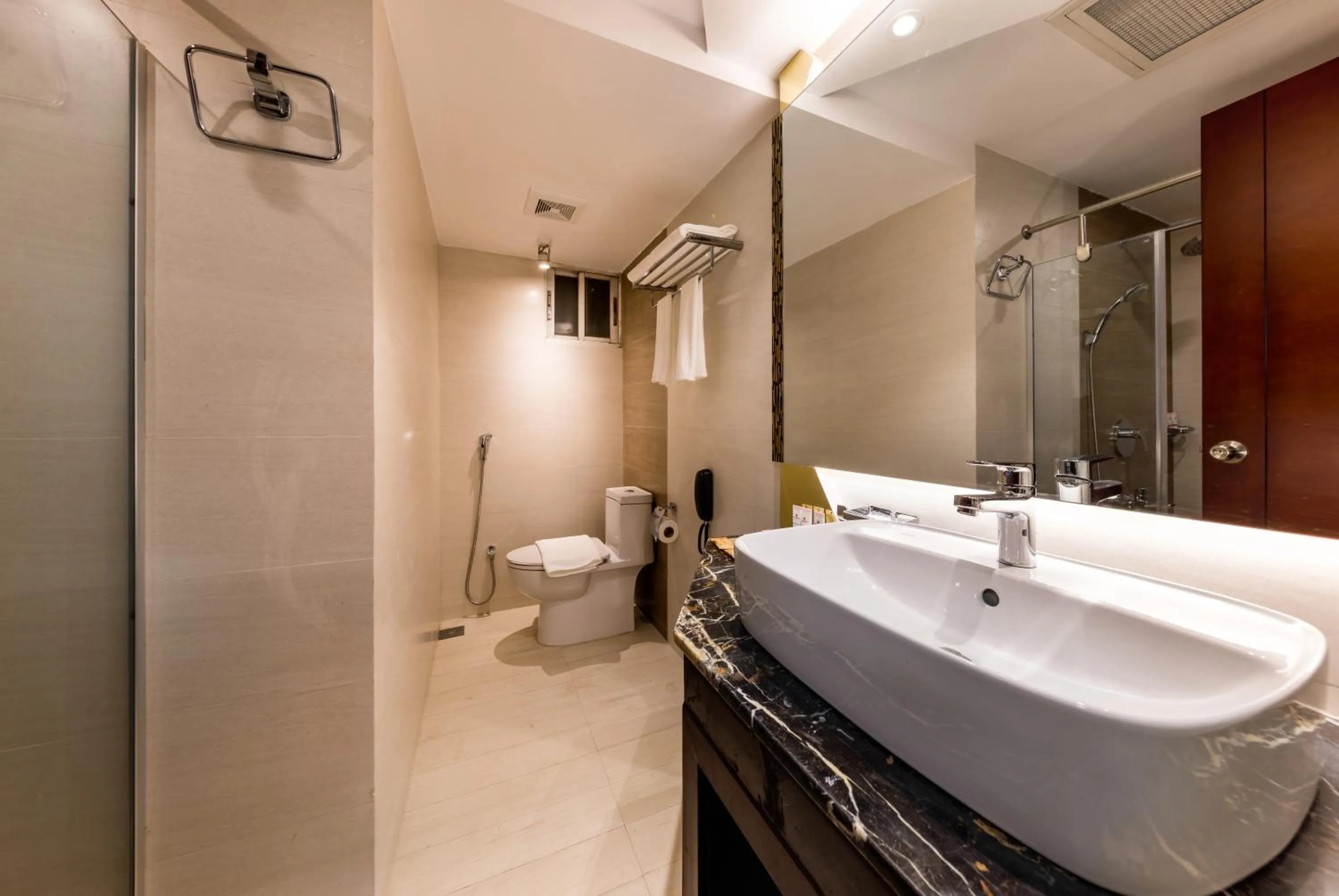 Bathroom in Grand Palace Hotel & Resort Dhaka