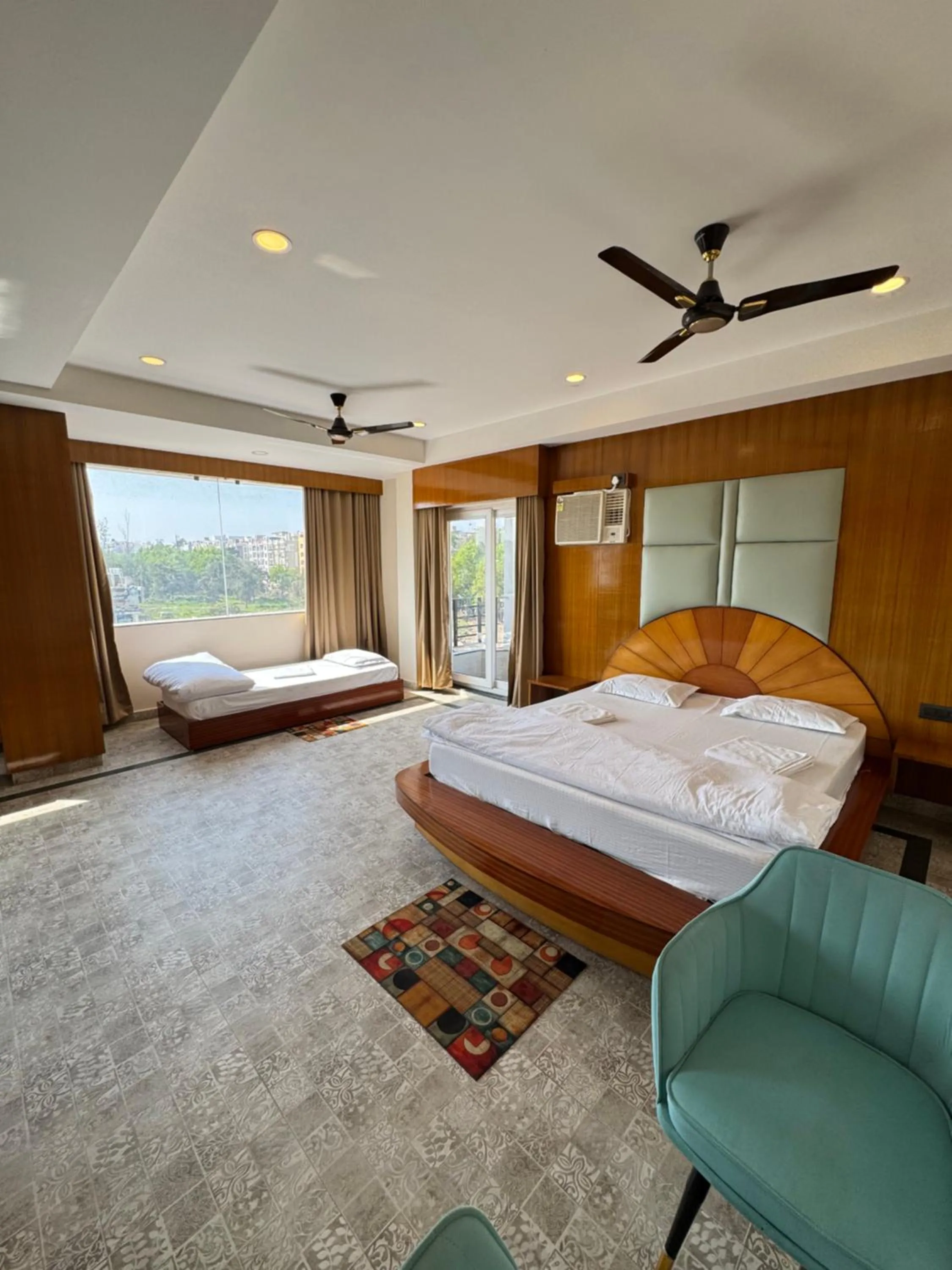 Hotel M Plaza New Digha