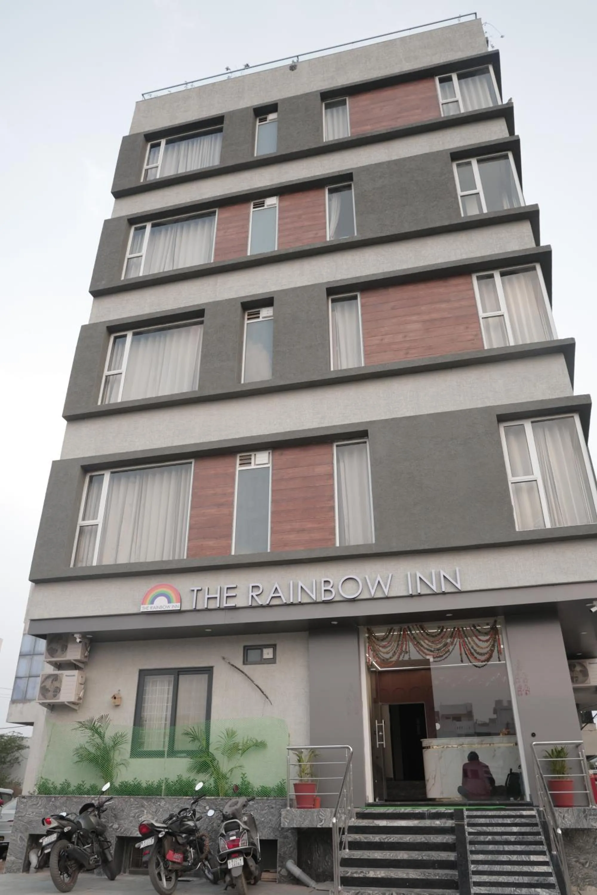 Property building in Hotel The Rainbow Inn