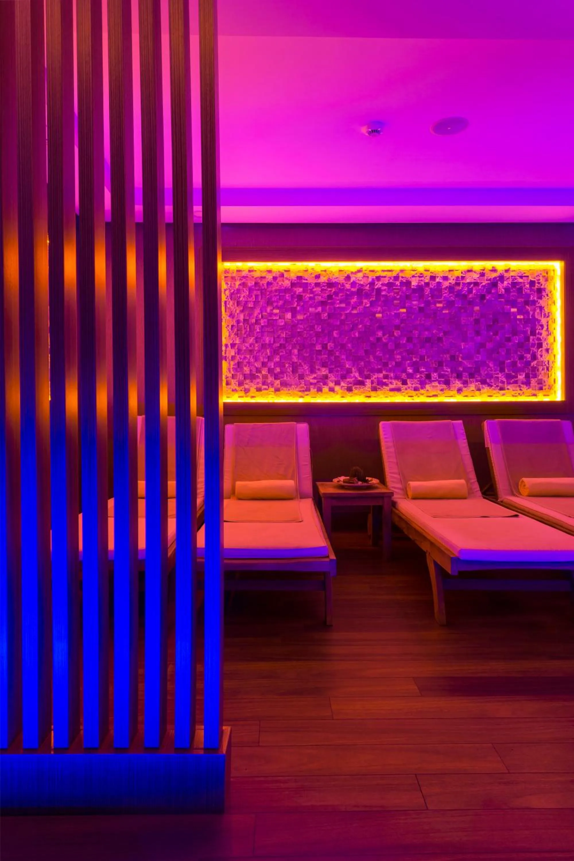 Staff, Bed in Nidya Hotel Esenyurt