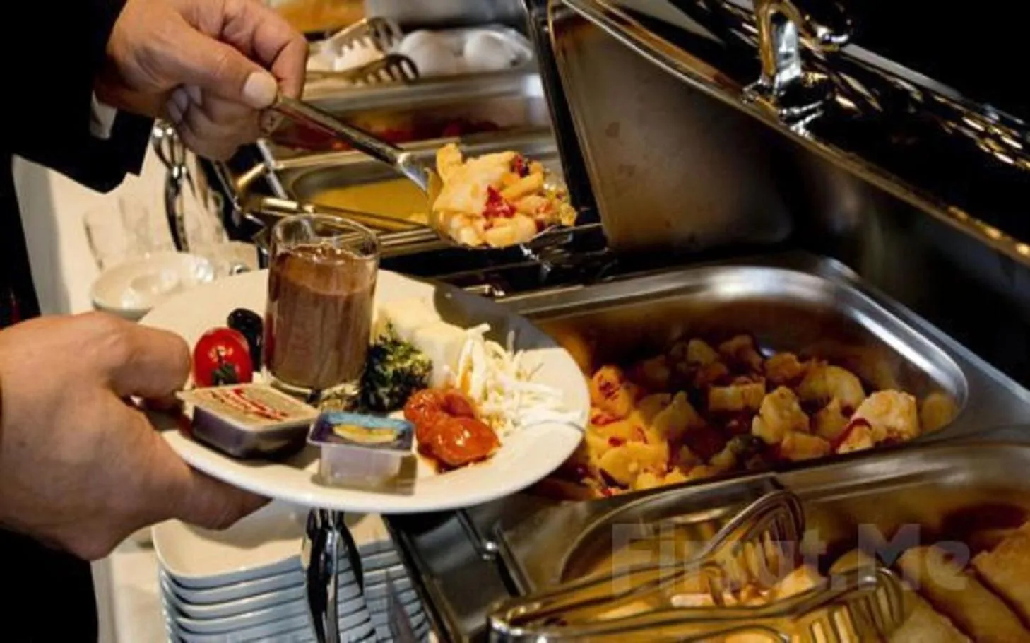 Restaurant/places to eat in Aden City Hotel