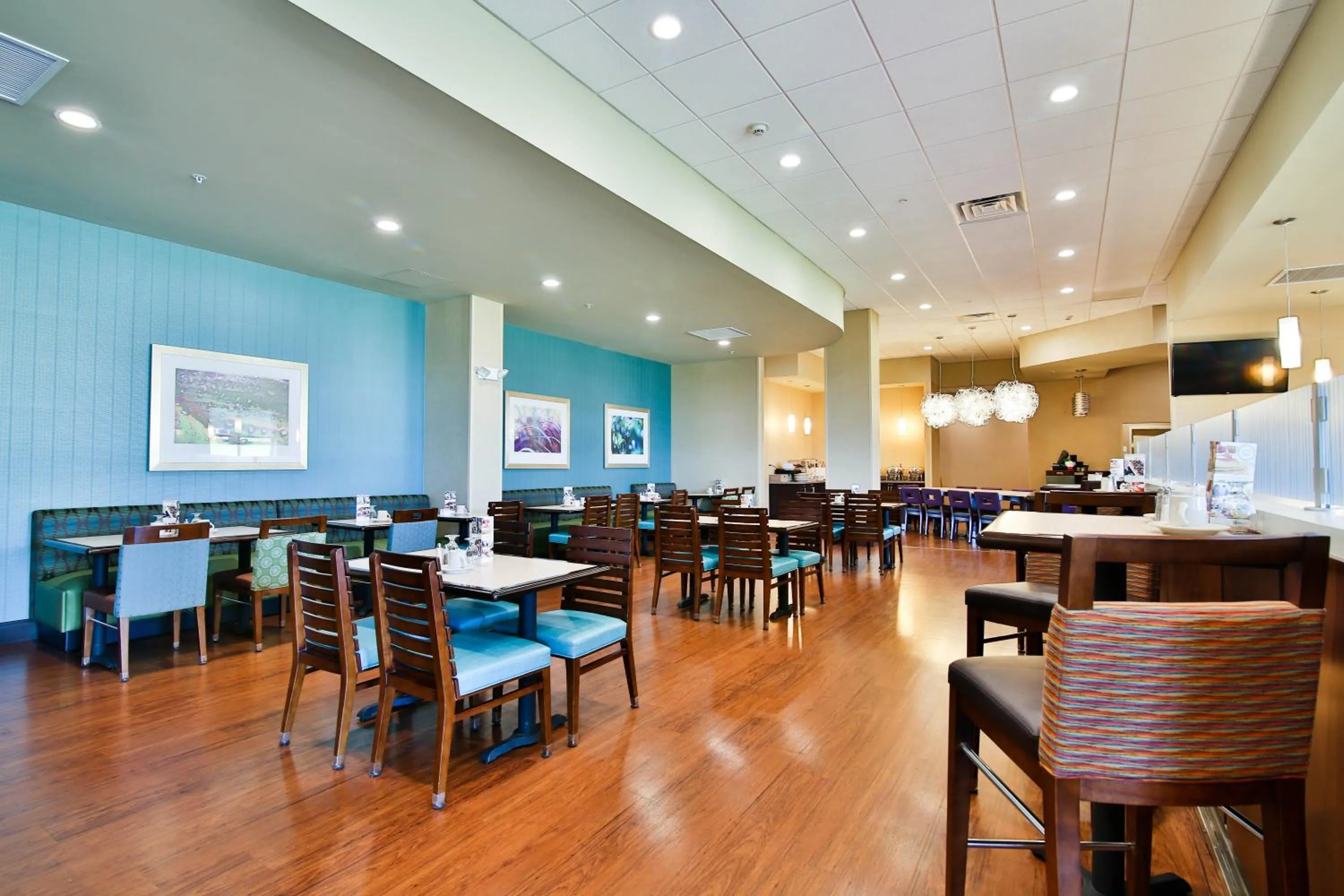 Restaurant/places to eat in Holiday Inn Bismarck by IHG