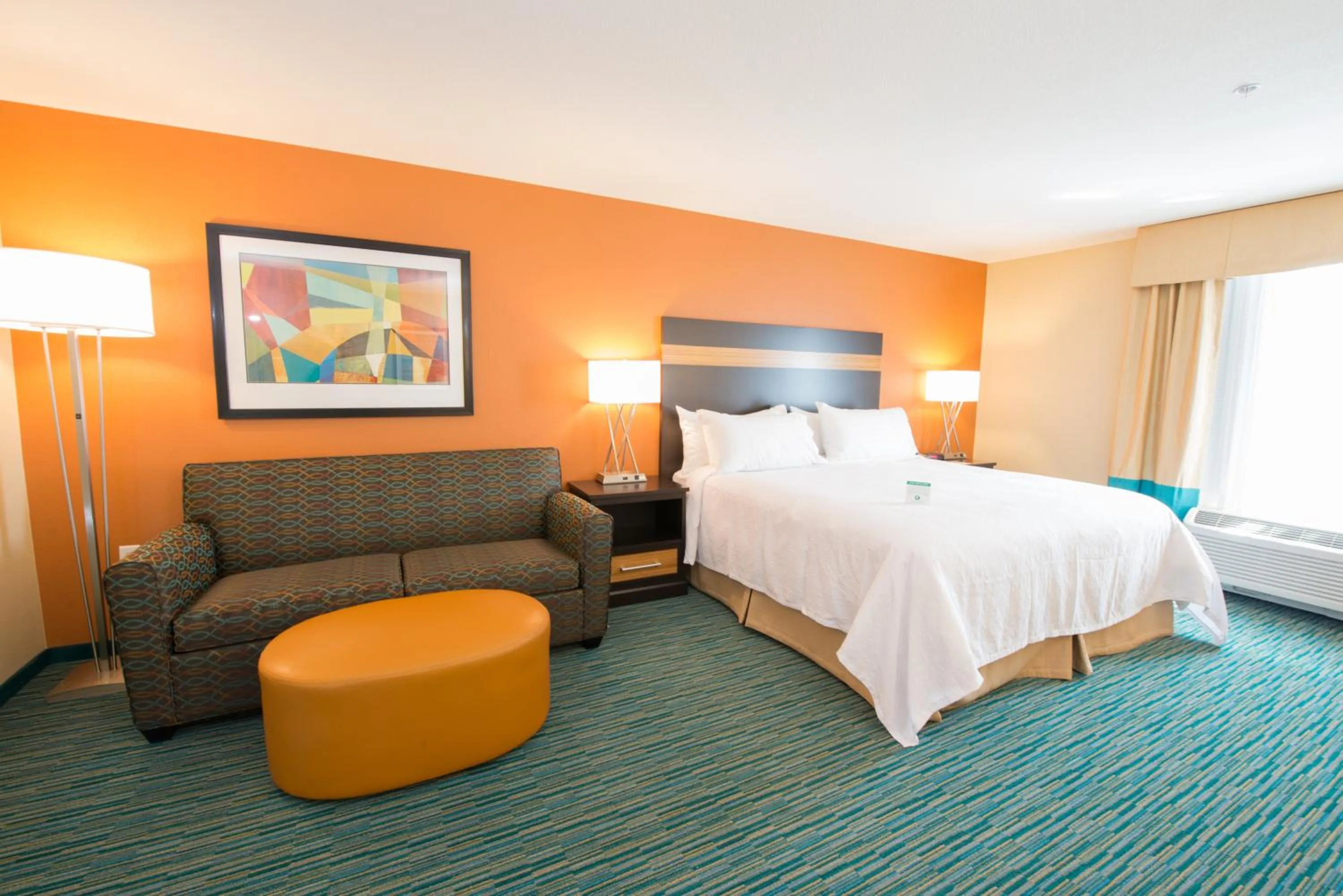Photo of the whole room, Bed in Holiday Inn Bismarck by IHG