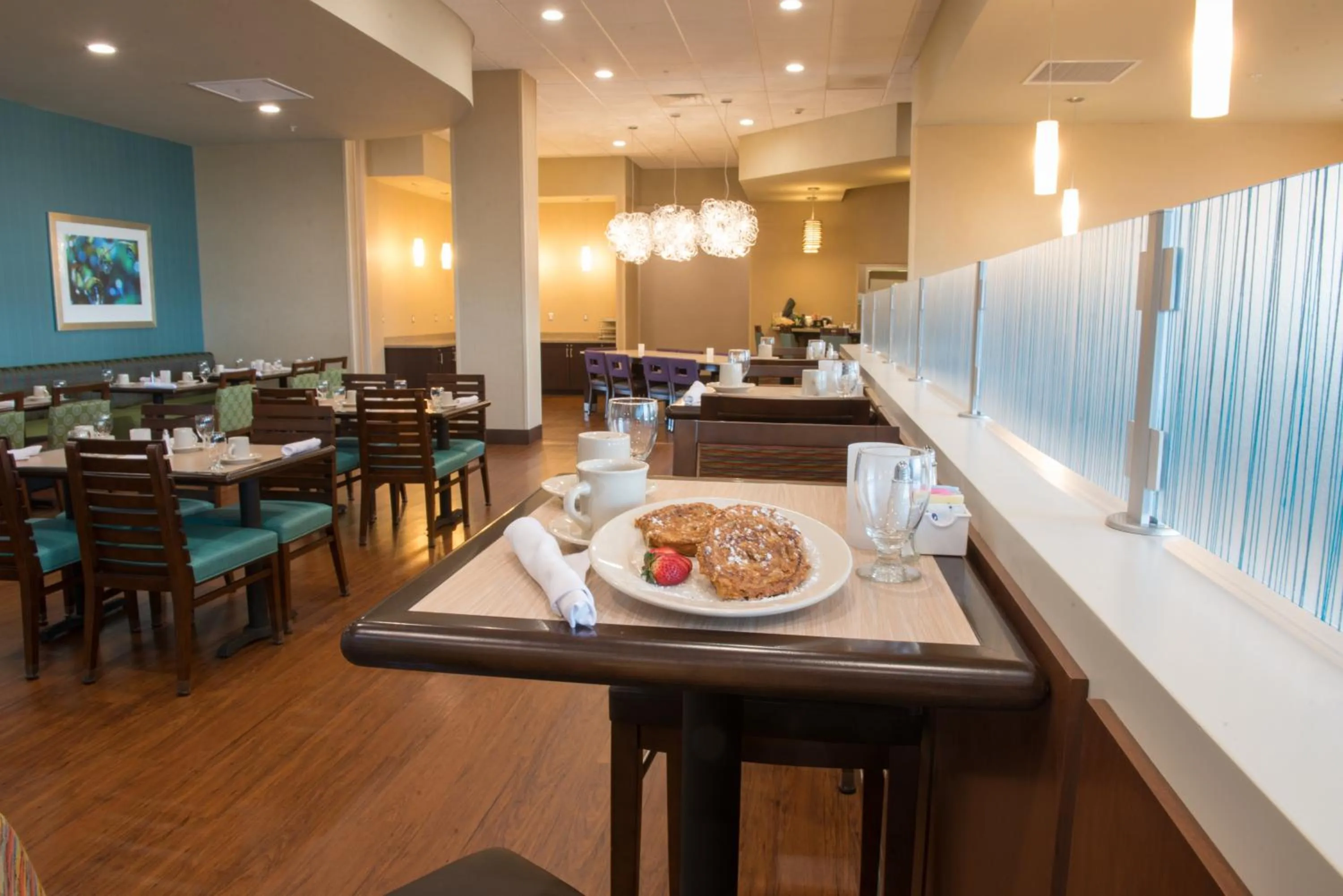 Restaurant/places to eat in Holiday Inn Bismarck by IHG