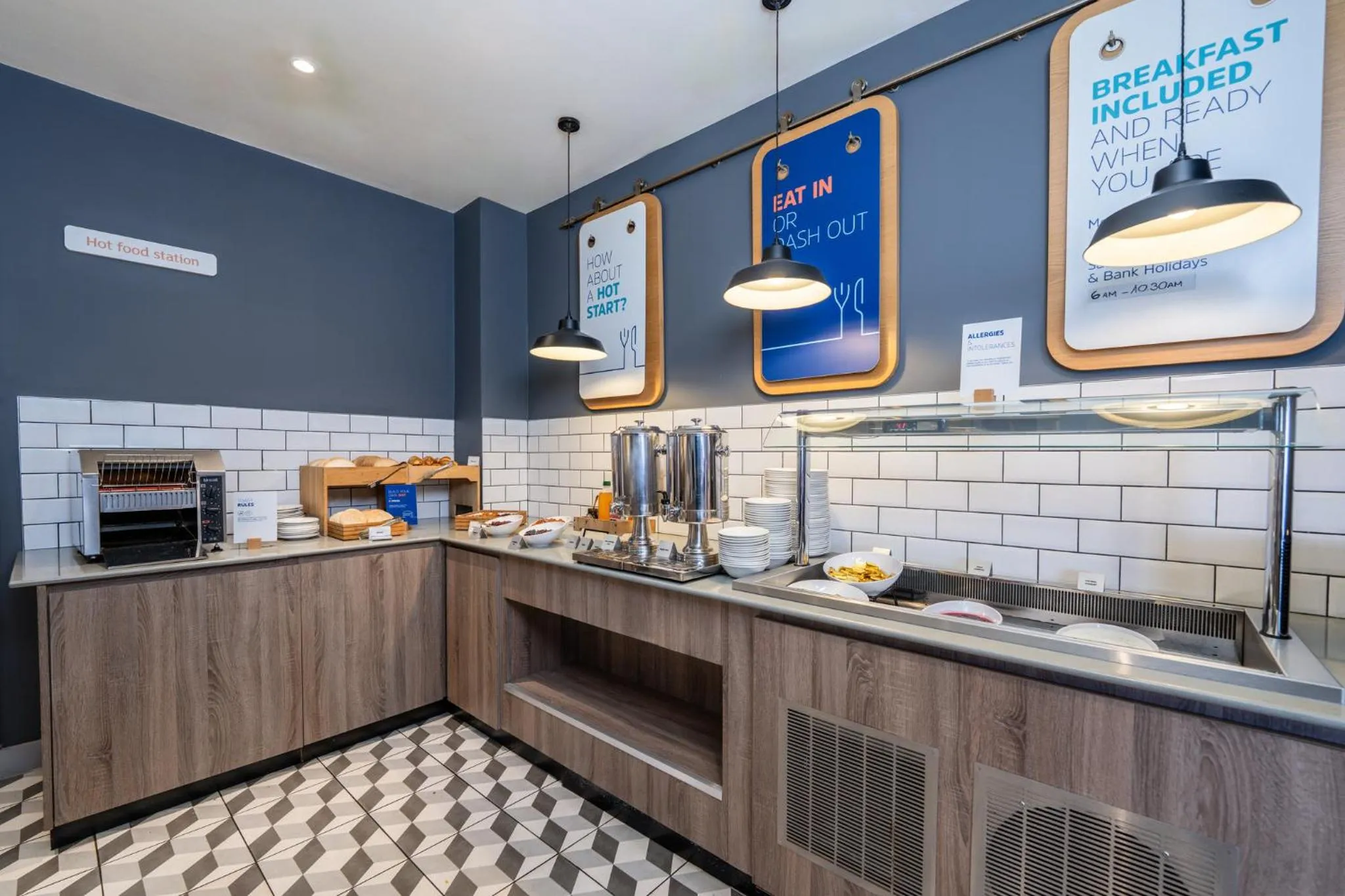 Breakfast in Holiday Inn Express Aberdeen Airport by IHG