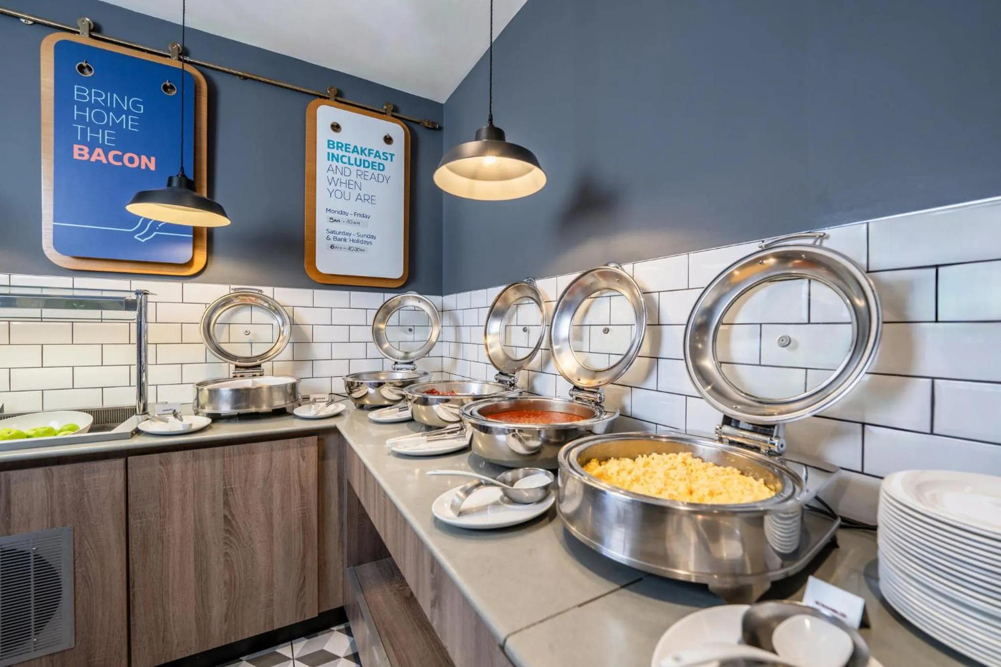 Breakfast in Holiday Inn Express Aberdeen Airport by IHG